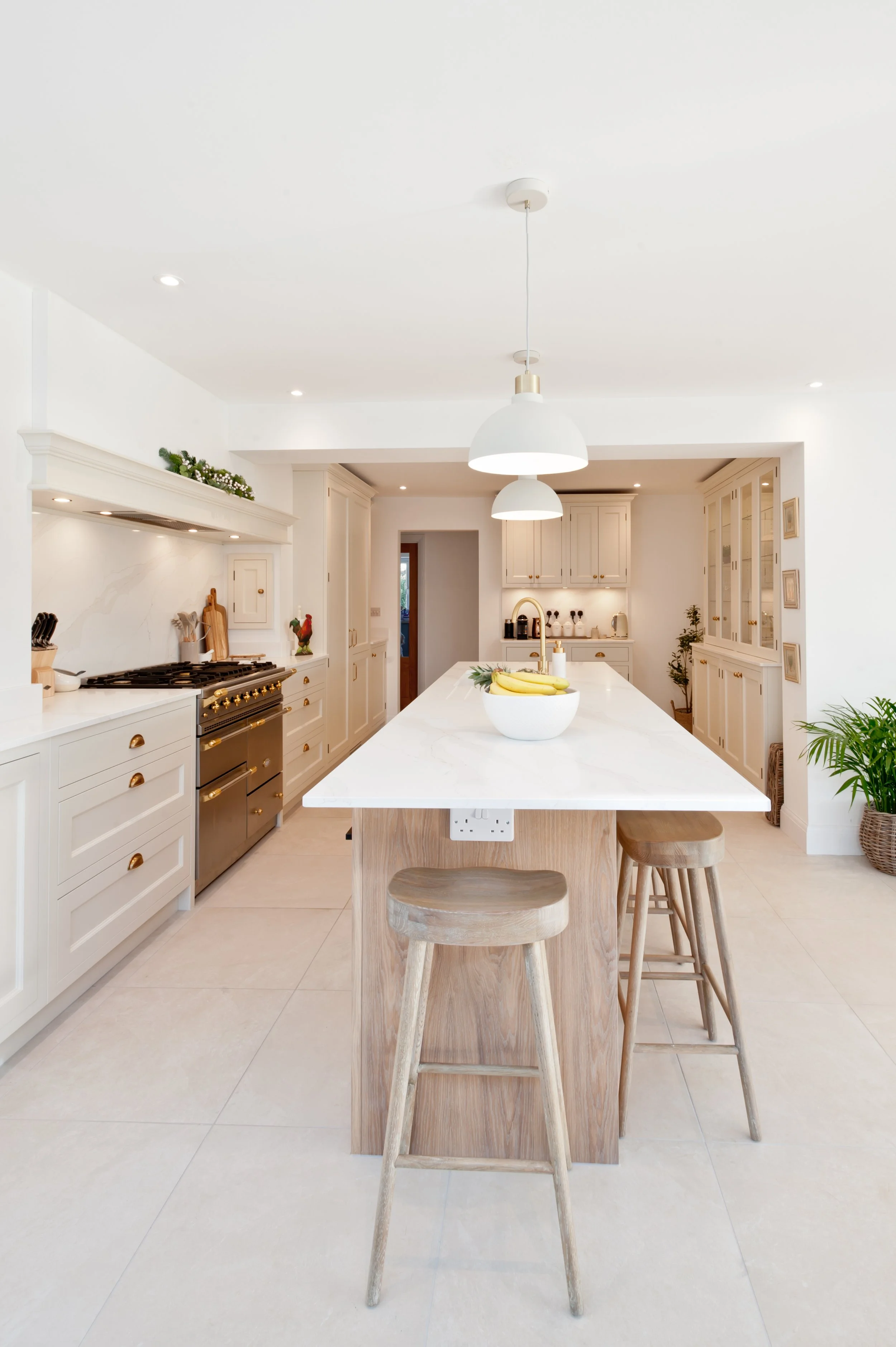 white oak island in kitchen kent