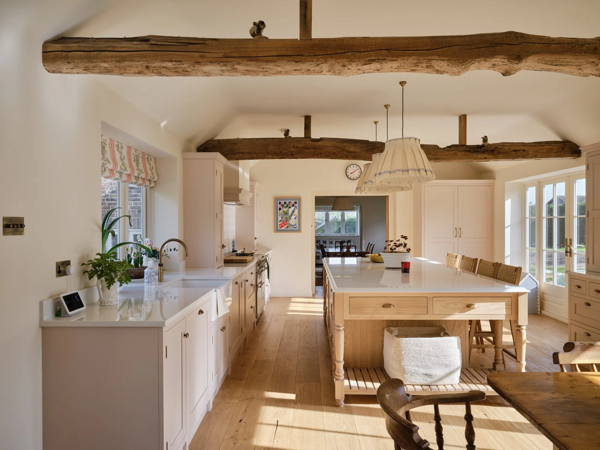 pretty pink kitchen for country style cottage