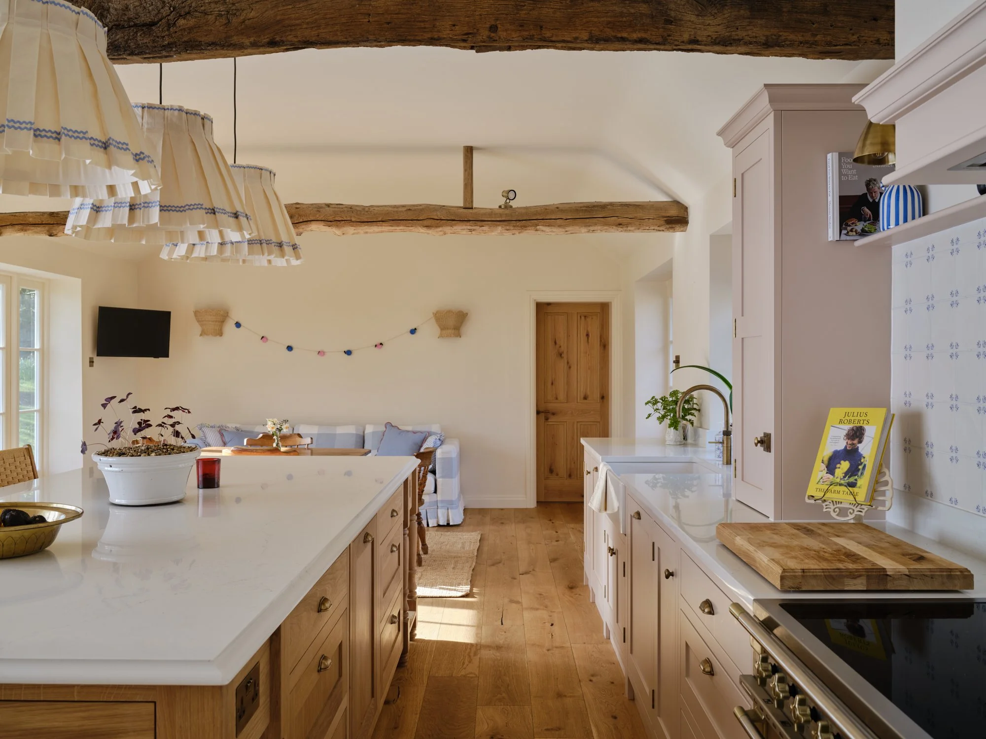 painted shaker kitchen paddock wood