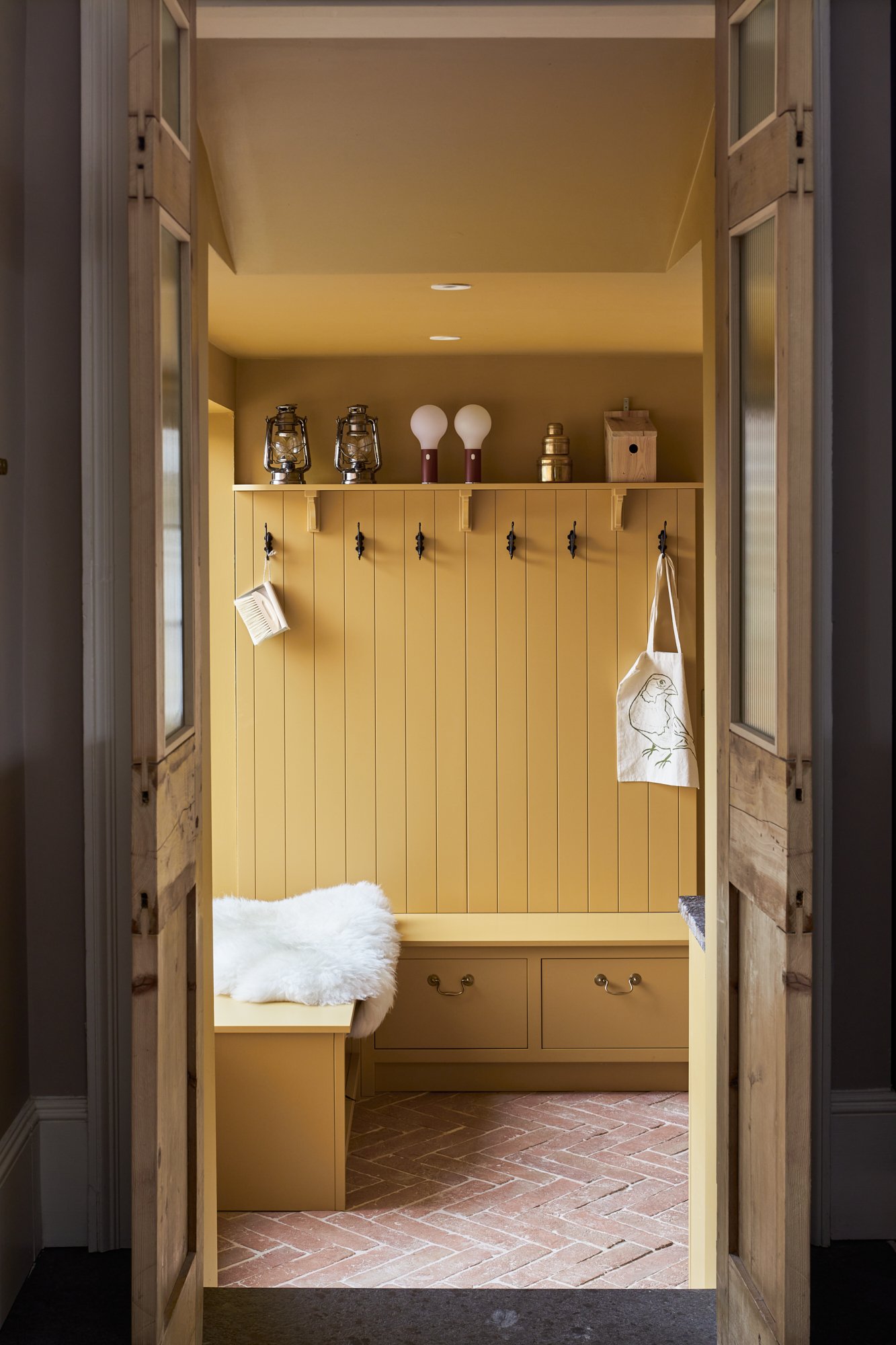 bespoke bootroom kent.jpg