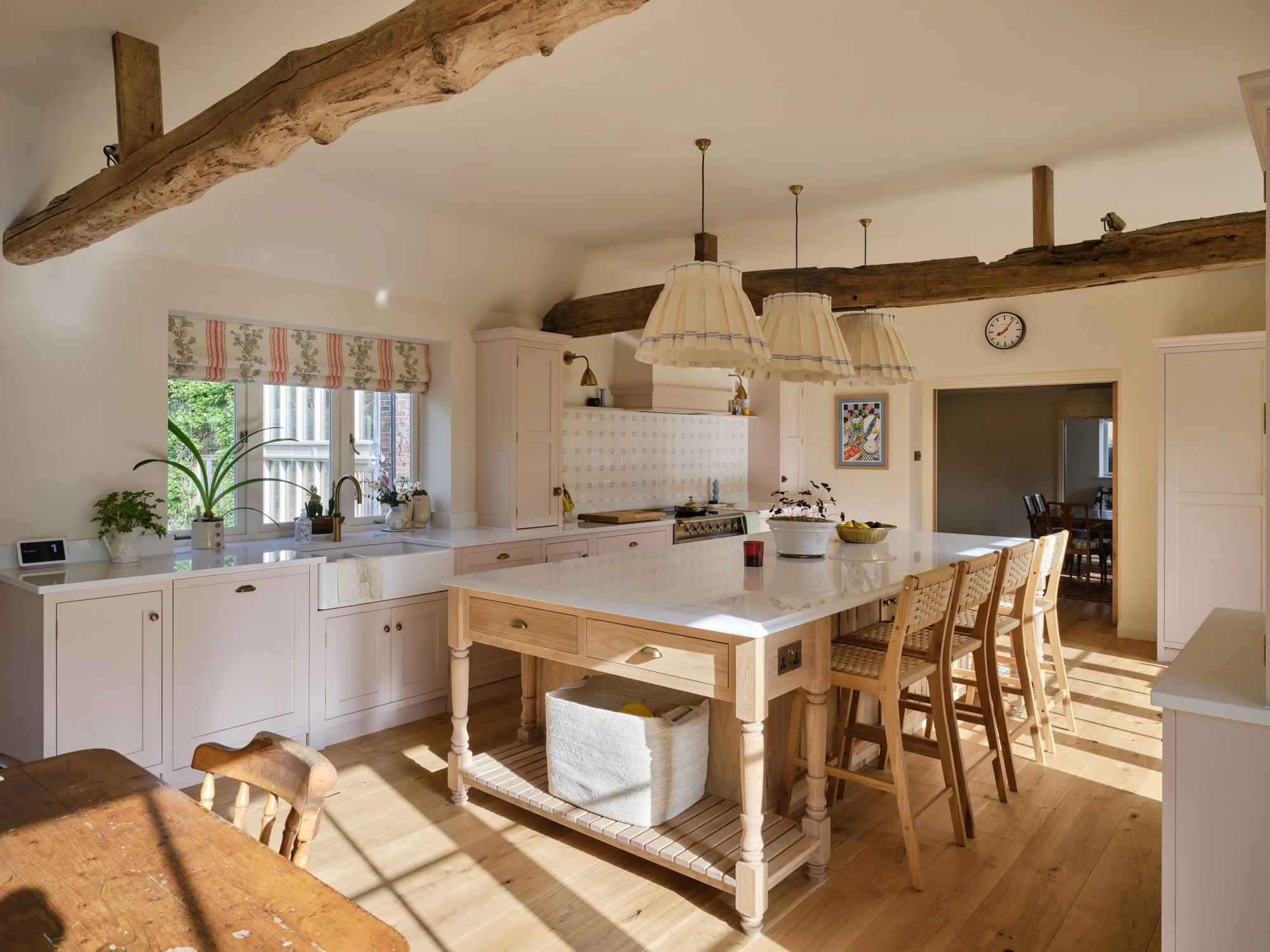 beautiful bespoke kitchen