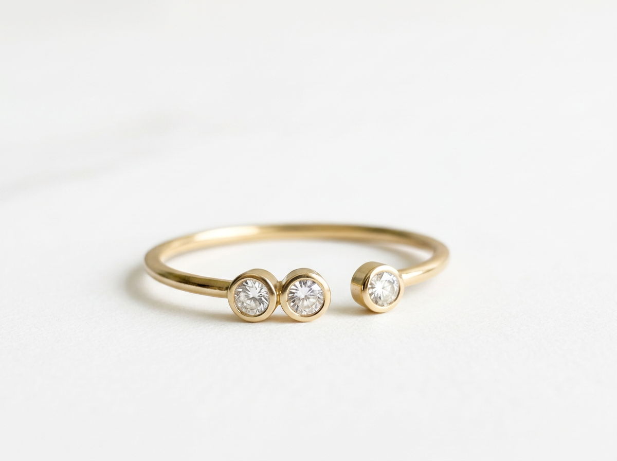3 diamond open ring