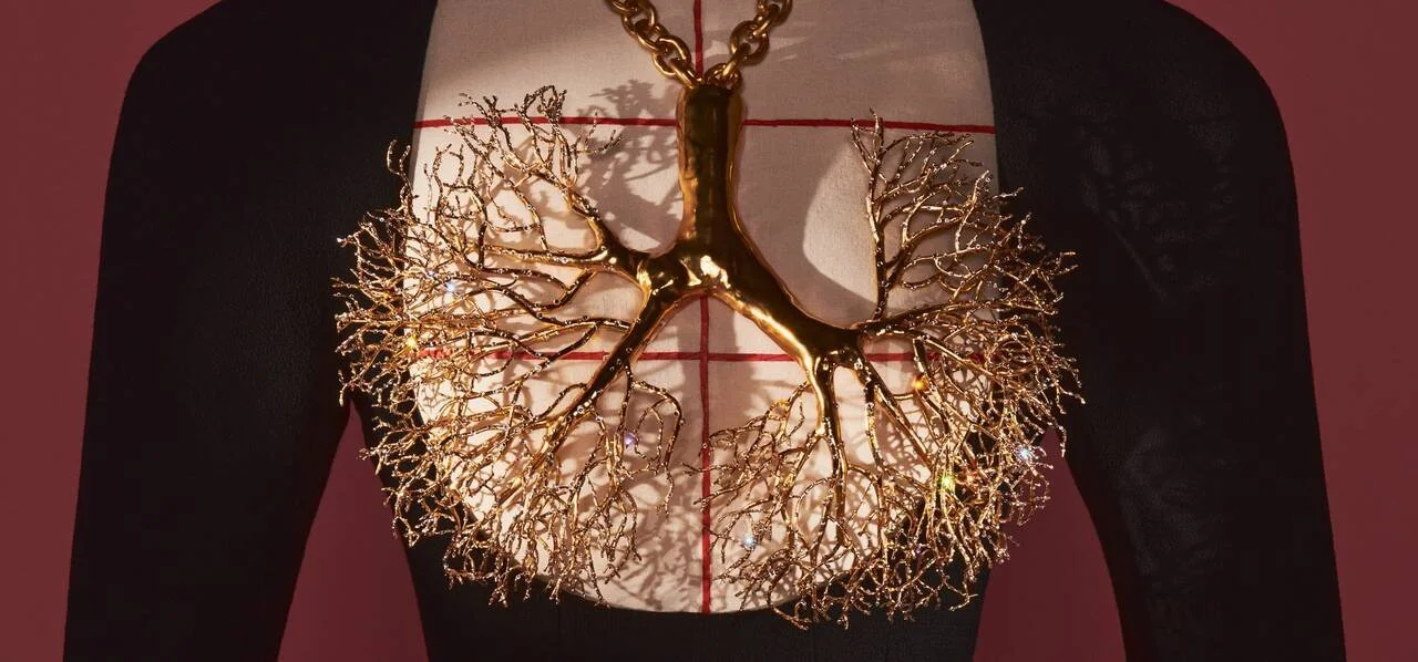 Schiaparelli at the V&amp;A: Couture With The Gloves Off
