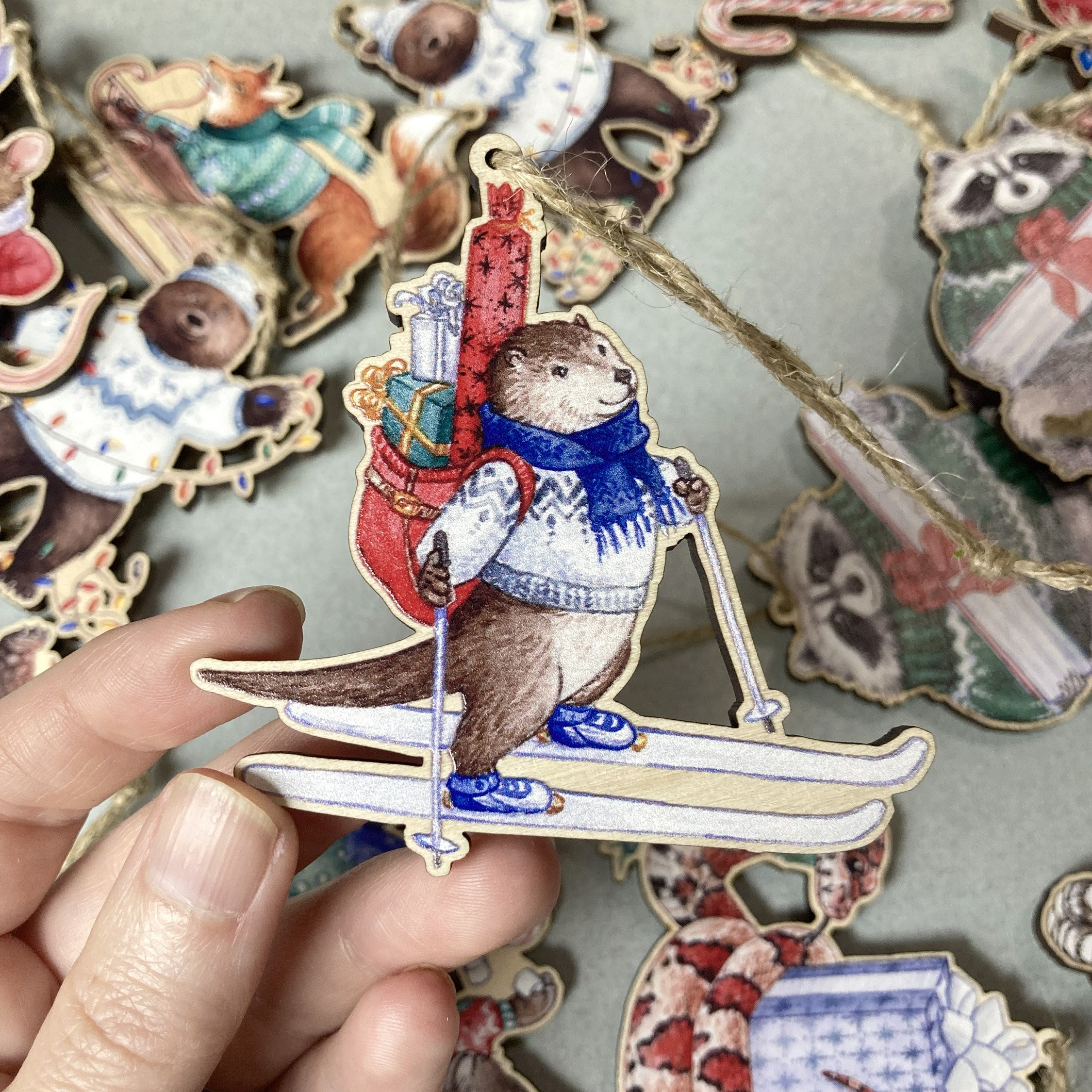 LRowe_otter ornament_photo 3.jpg