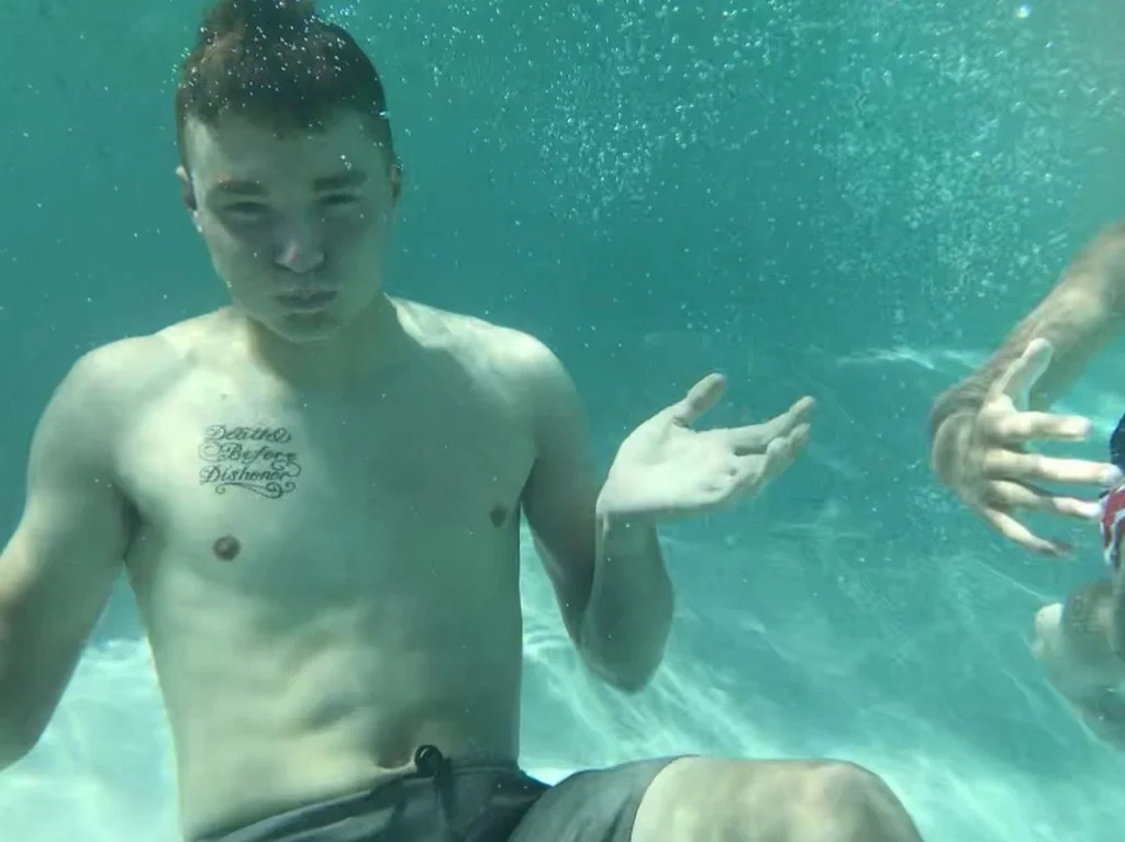 5g. 9. 0F2C8EEE-8258-4B2D-BD10-409EF7617B1B_1.jpeg