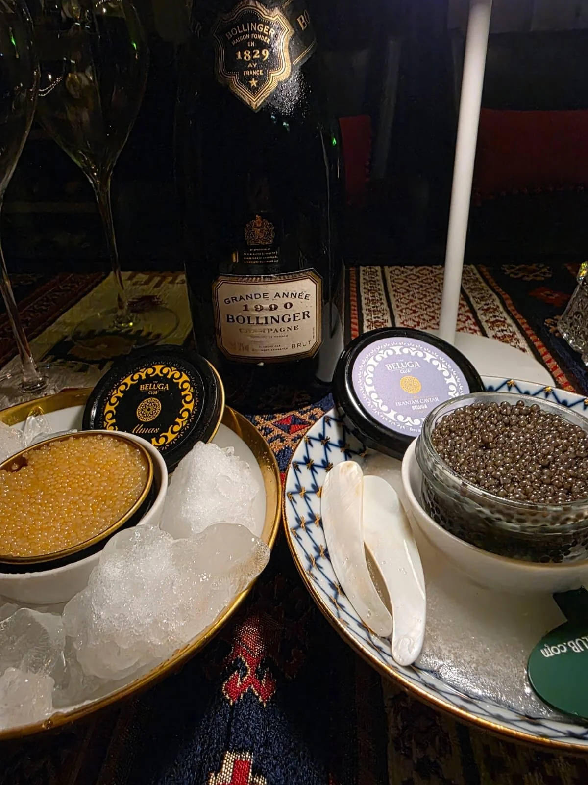 My first taste of the year, and it begins at the very top. Wild Iranian caviar. ✨

Silken and indulgent, with a creamy egg-yolk richness. No saltiness, no fishiness, just pure elegance. Served simply with Iranian bread and butter, allowing the caviar