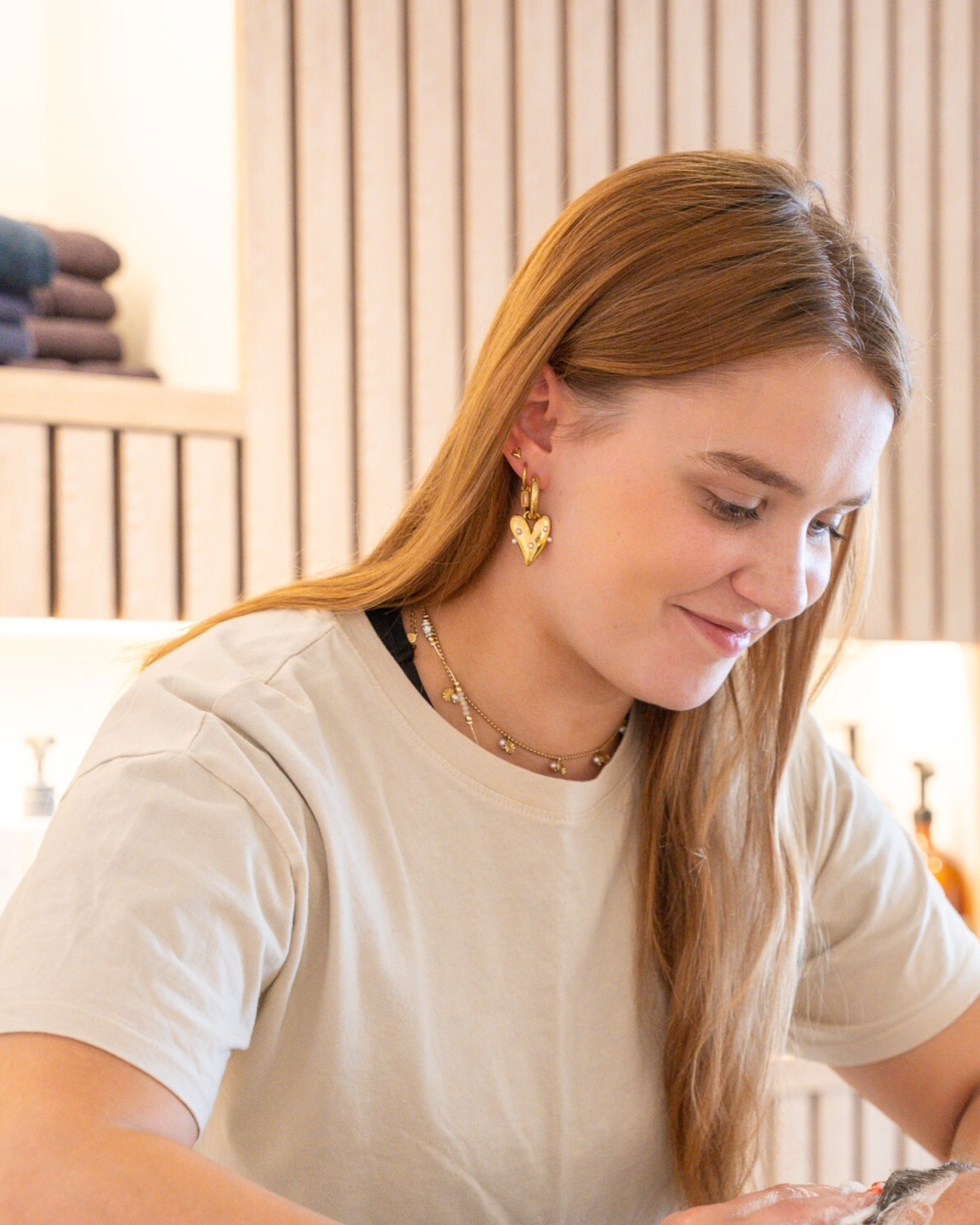 Indy, medewerkster kapsalon, New Image Deventer, kapper in Deventer