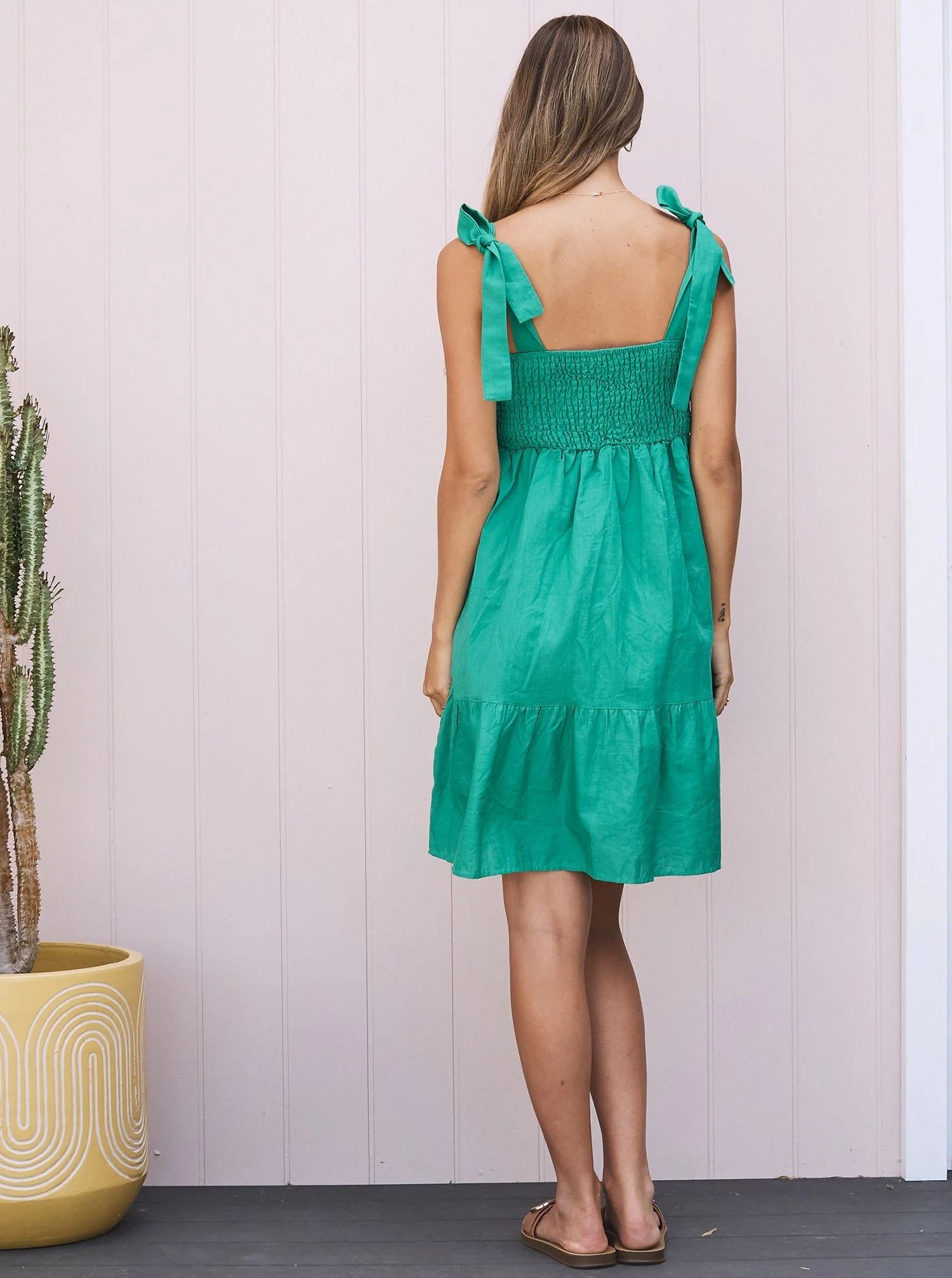 green_linen_maternity_dress_N893GR_back (1).jpg