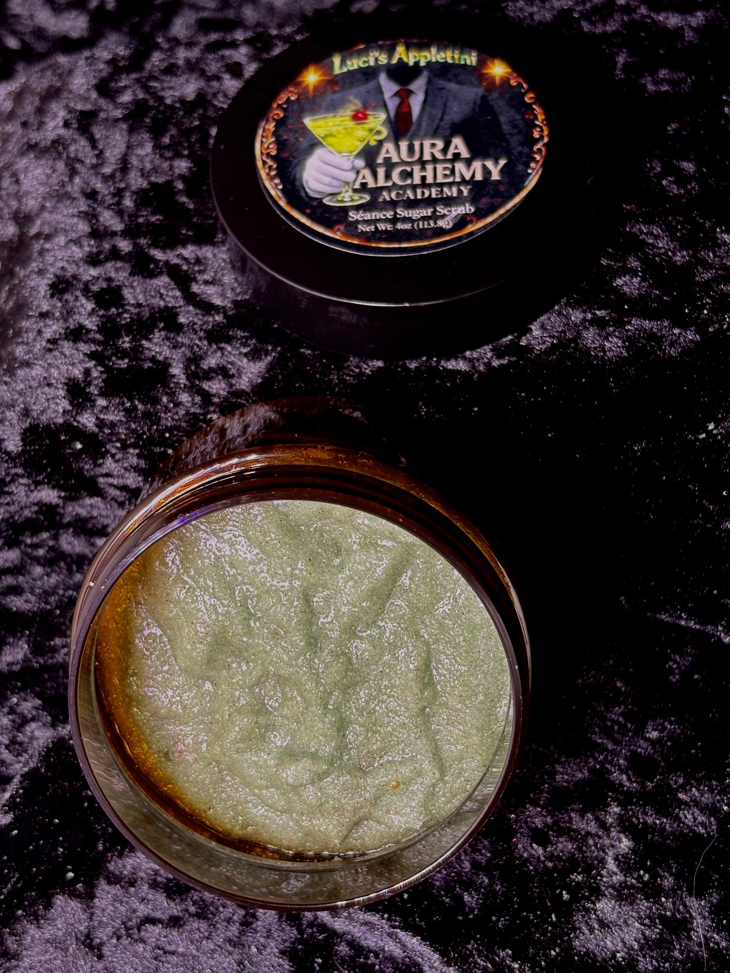 vertical view lucis appletini.jpeg