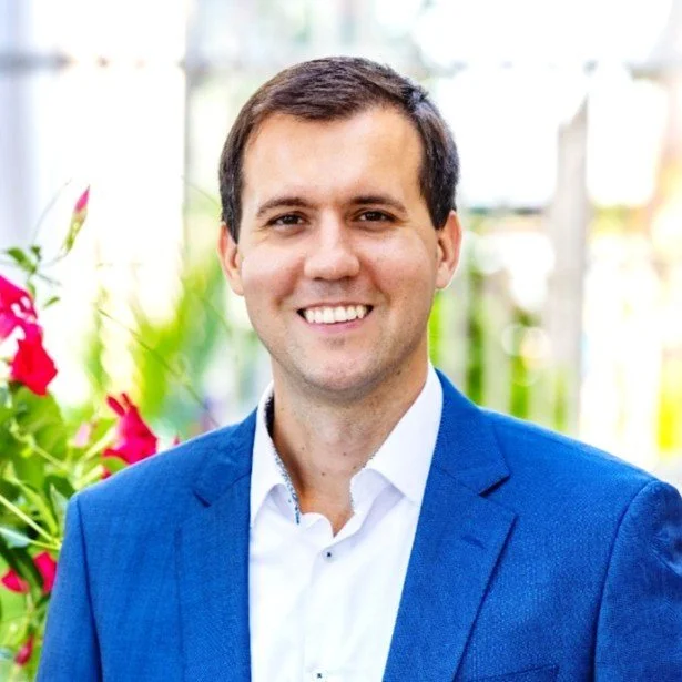 Jordan headshot.jpeg