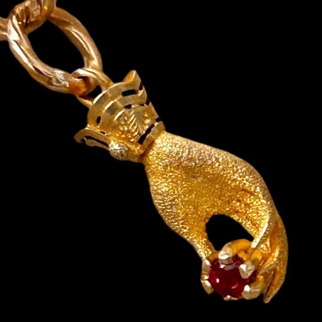 Antique 18ct Gold Textured Hand Motif Pendant with Ruby