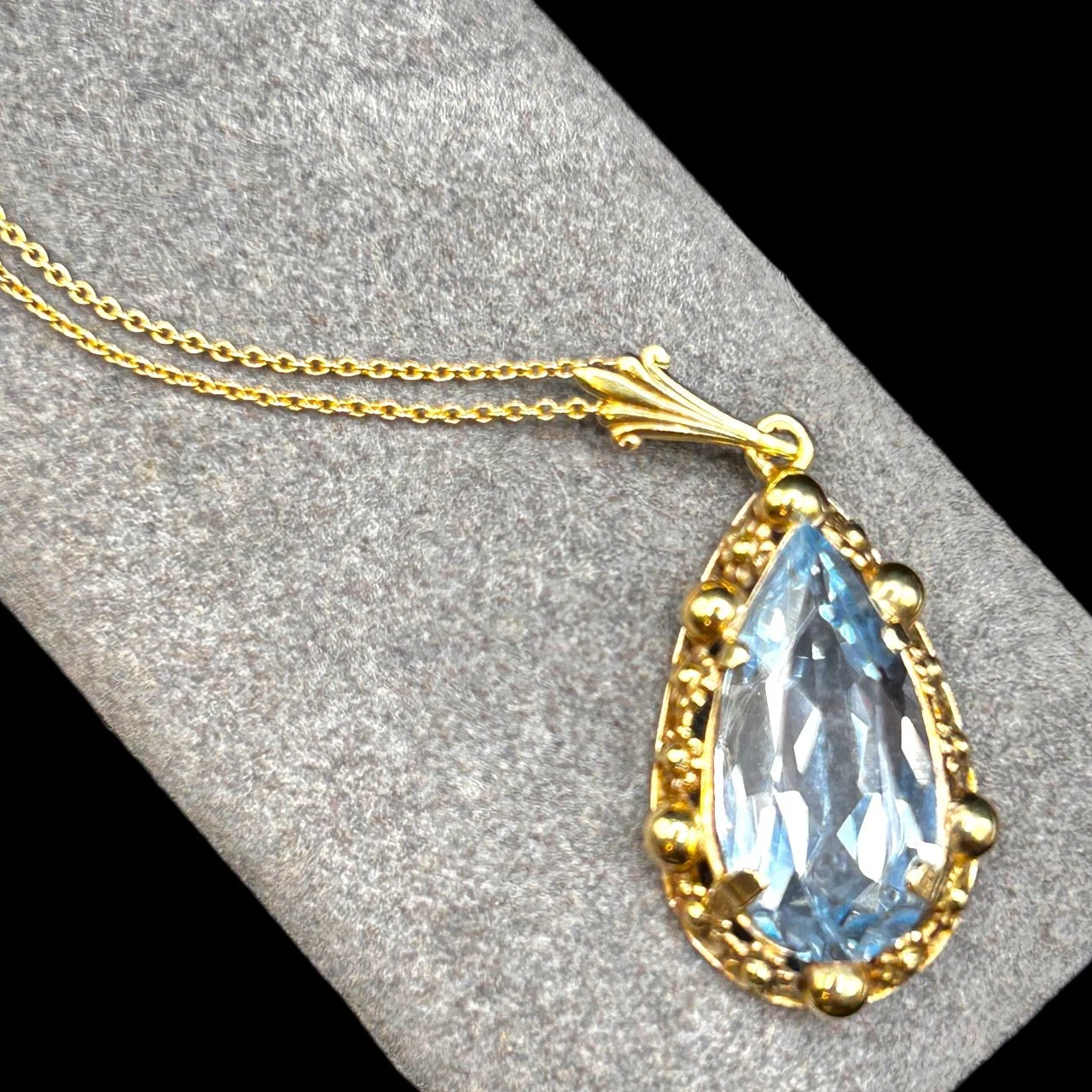 Statement Necklace 14ct Gold Blue Stone