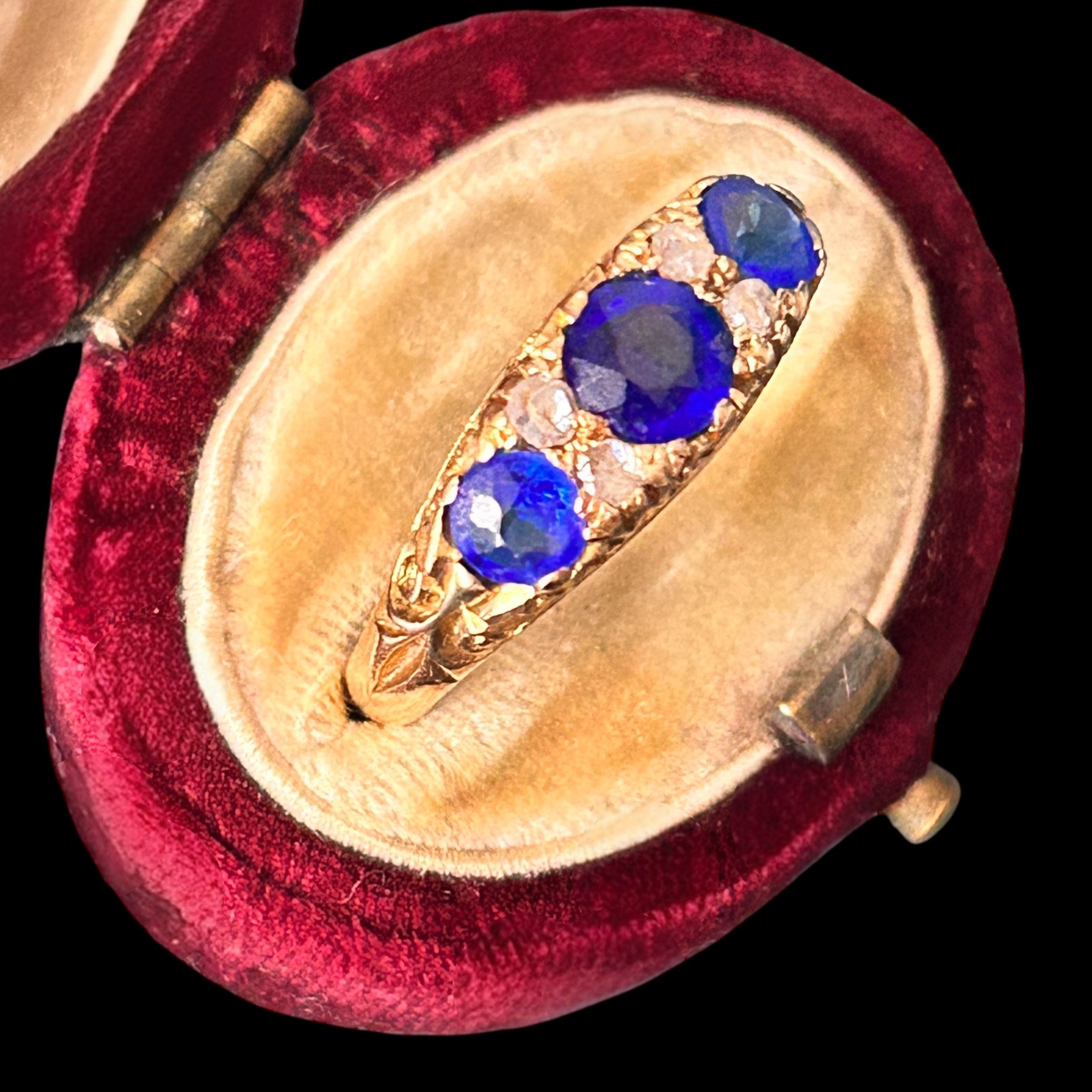 Edwardian 18ct Gold Blue and Diamond Boat Ring Trilogy Set 1906  N1/2  - US 7