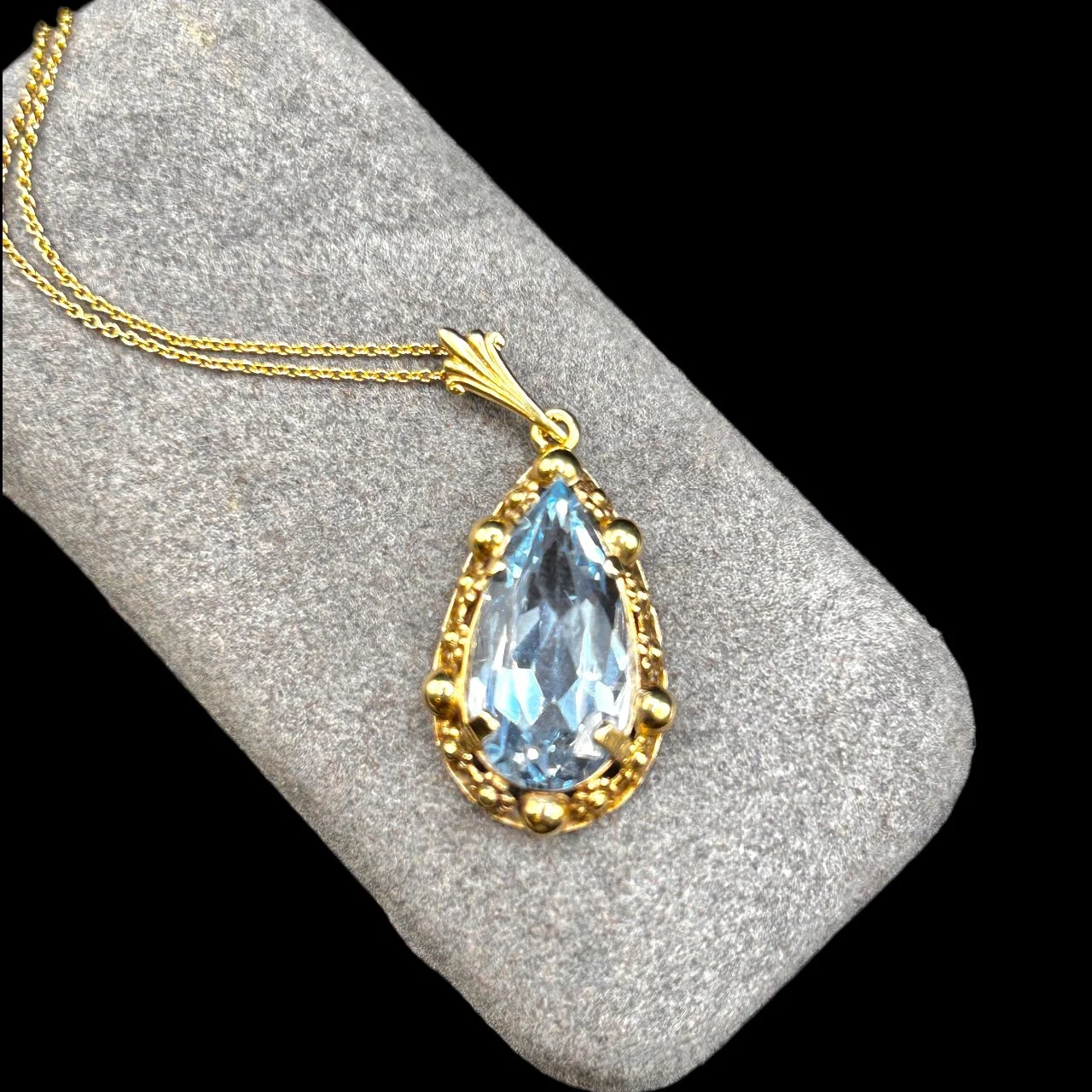 aquamarine vintage necklace 14ct Gold OLD RUBY LUCK