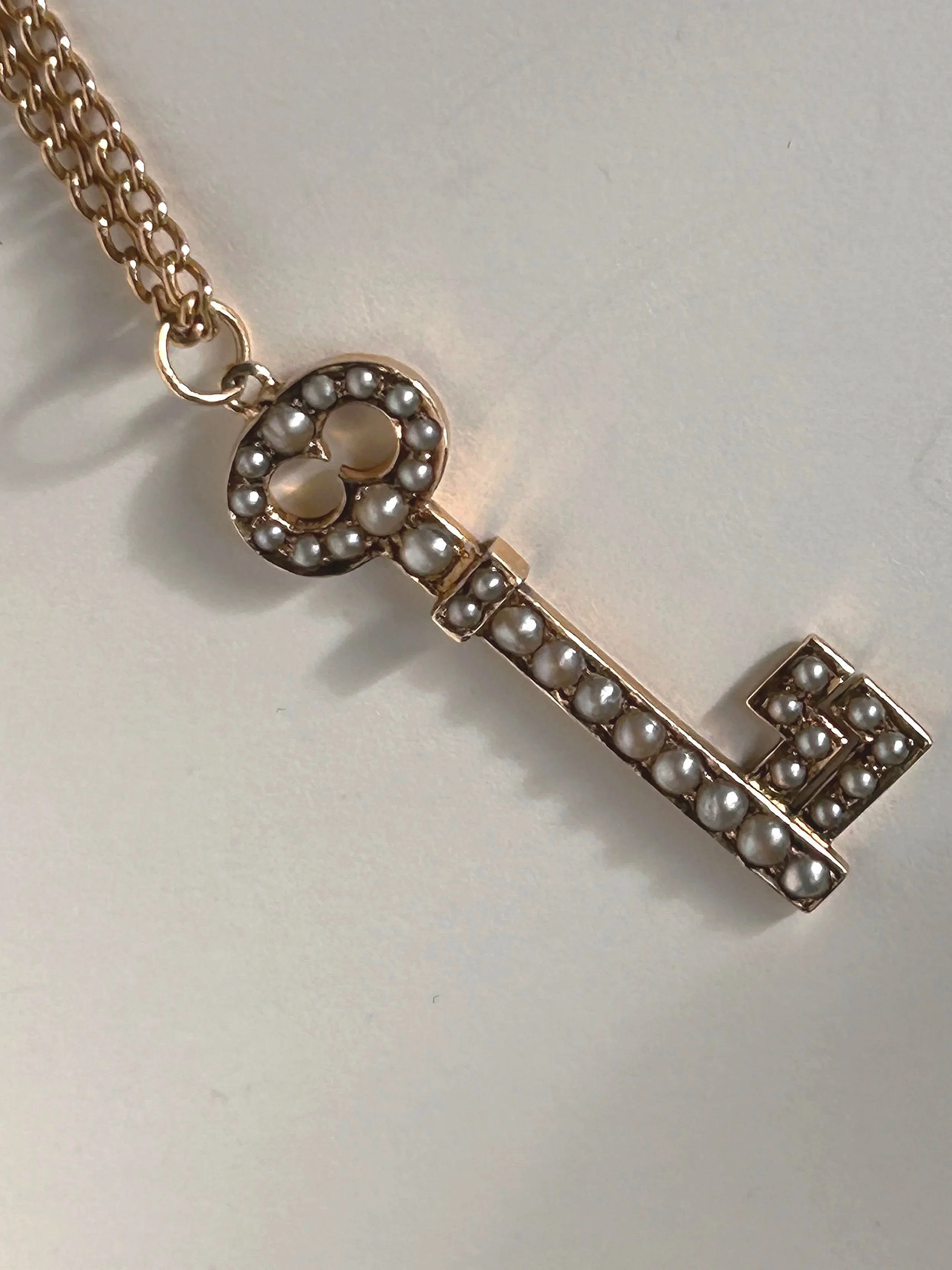 antique-pendant-victorian-key-15ct-old-ruby-luck