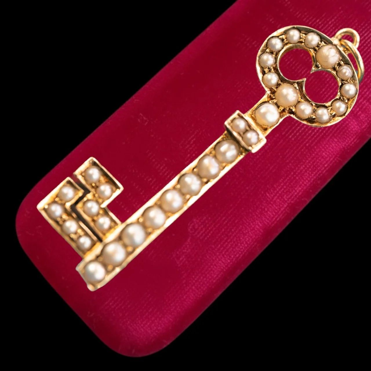 victorian-15ct-key-pendant-pearl-OLD-RUBY-LUCK