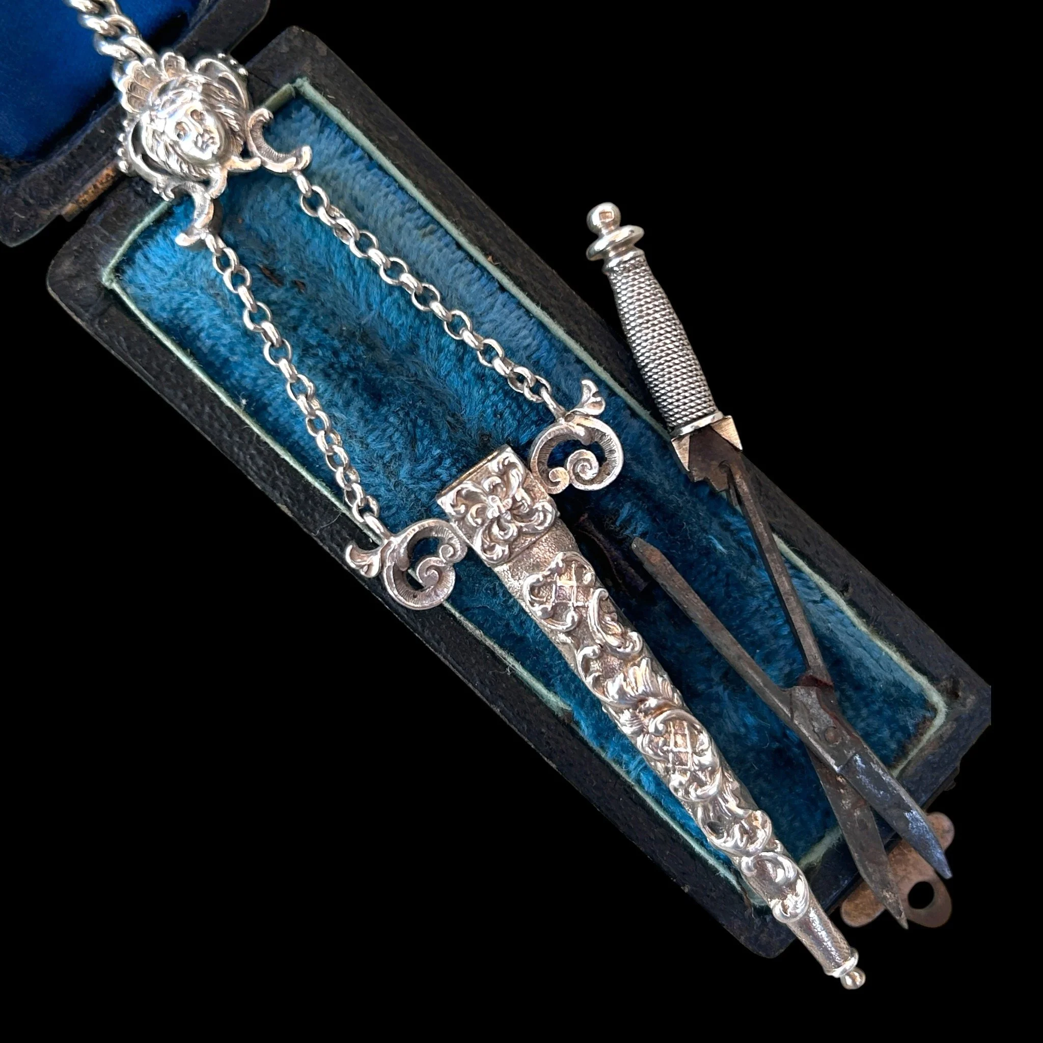 Collectors Rare Piece 1860-1900 SCHEID GEORG ADAM (GAS) Austrian Medusa Silver Chatelaine Scissors Necklace