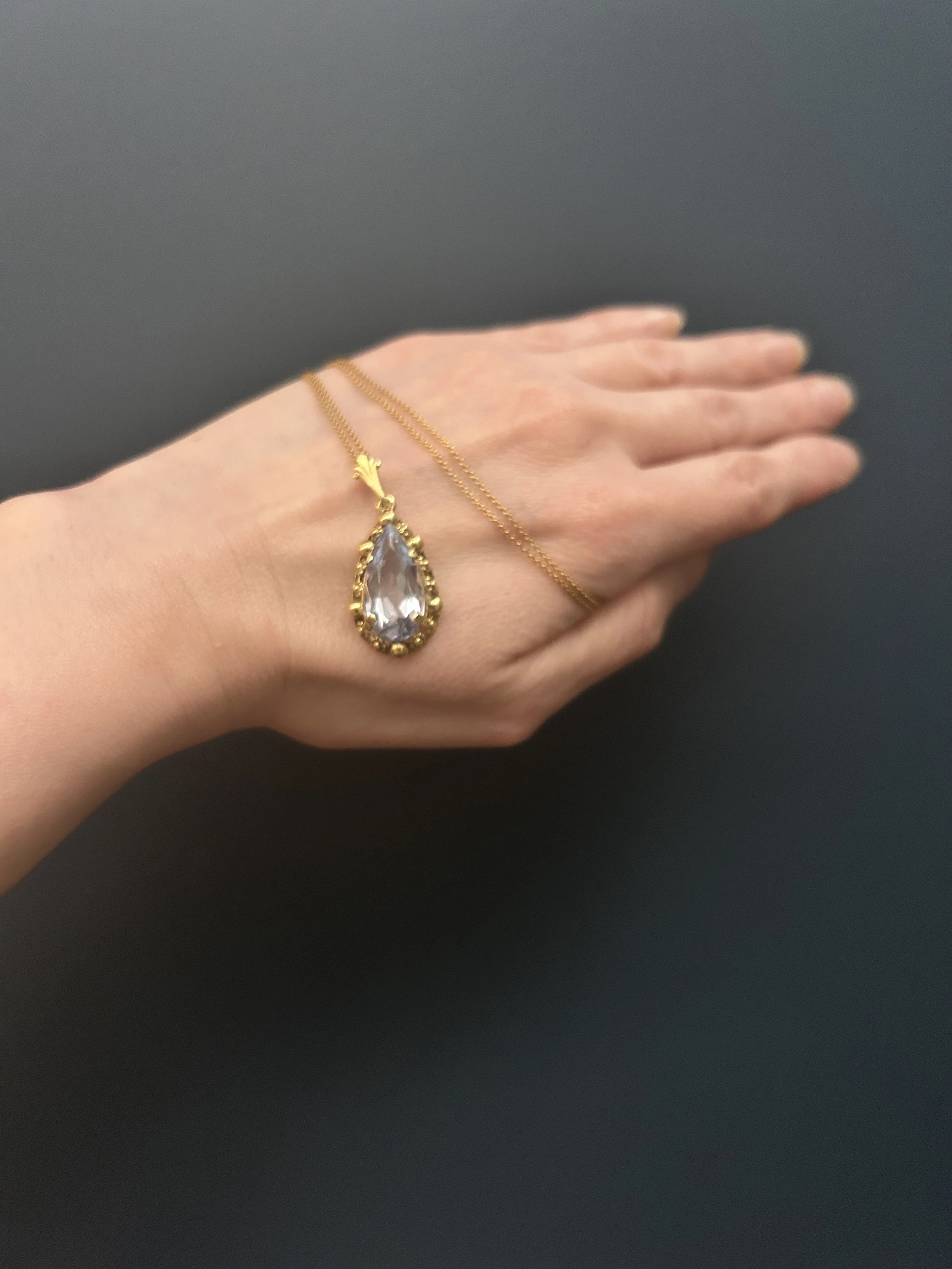 Pretty Pendant Necklace 14ct Gold Aquamarine Stone OLD RUBY LUCK