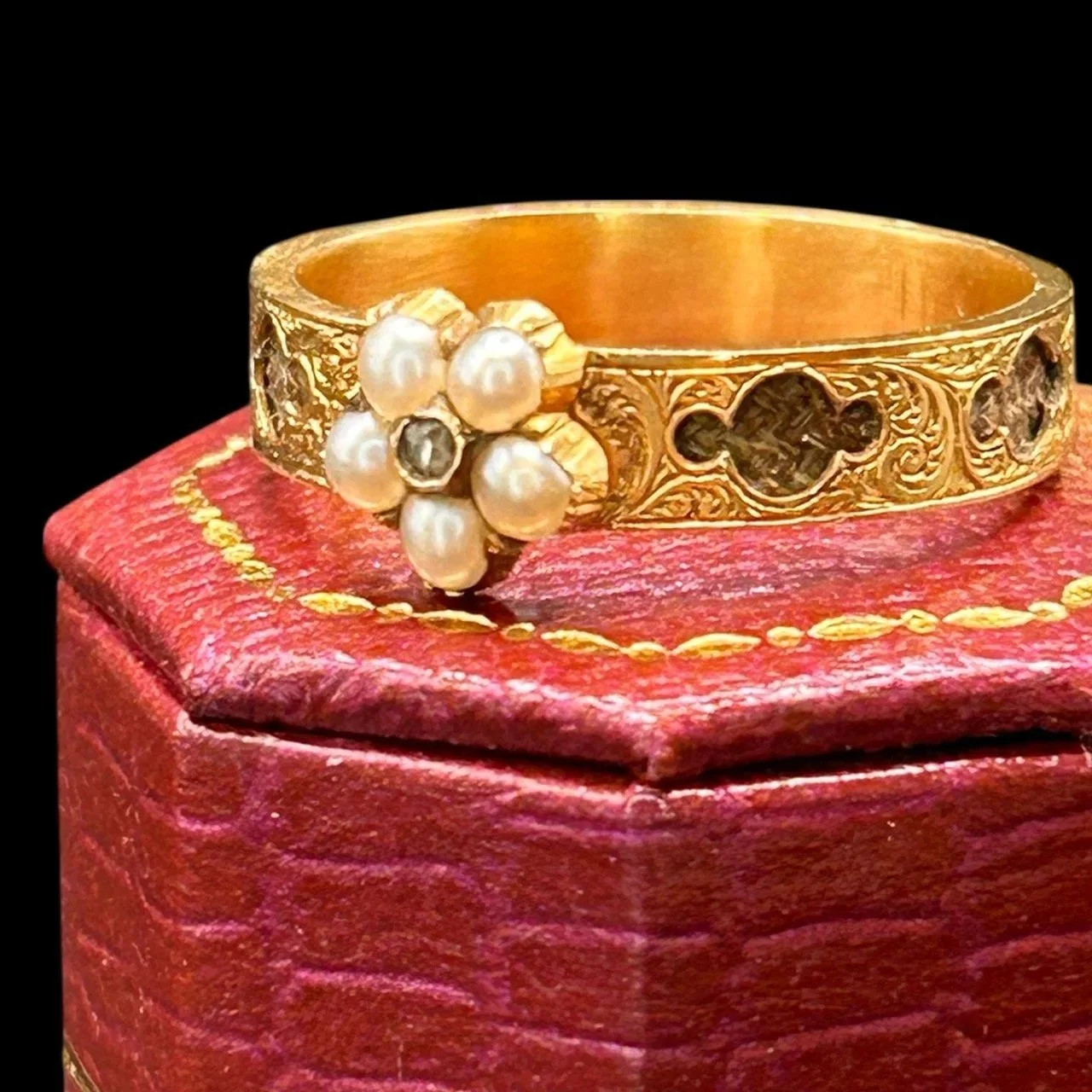 Victorian 22ct Gold Rose Cut Diamond & Pearl Mourning Ring