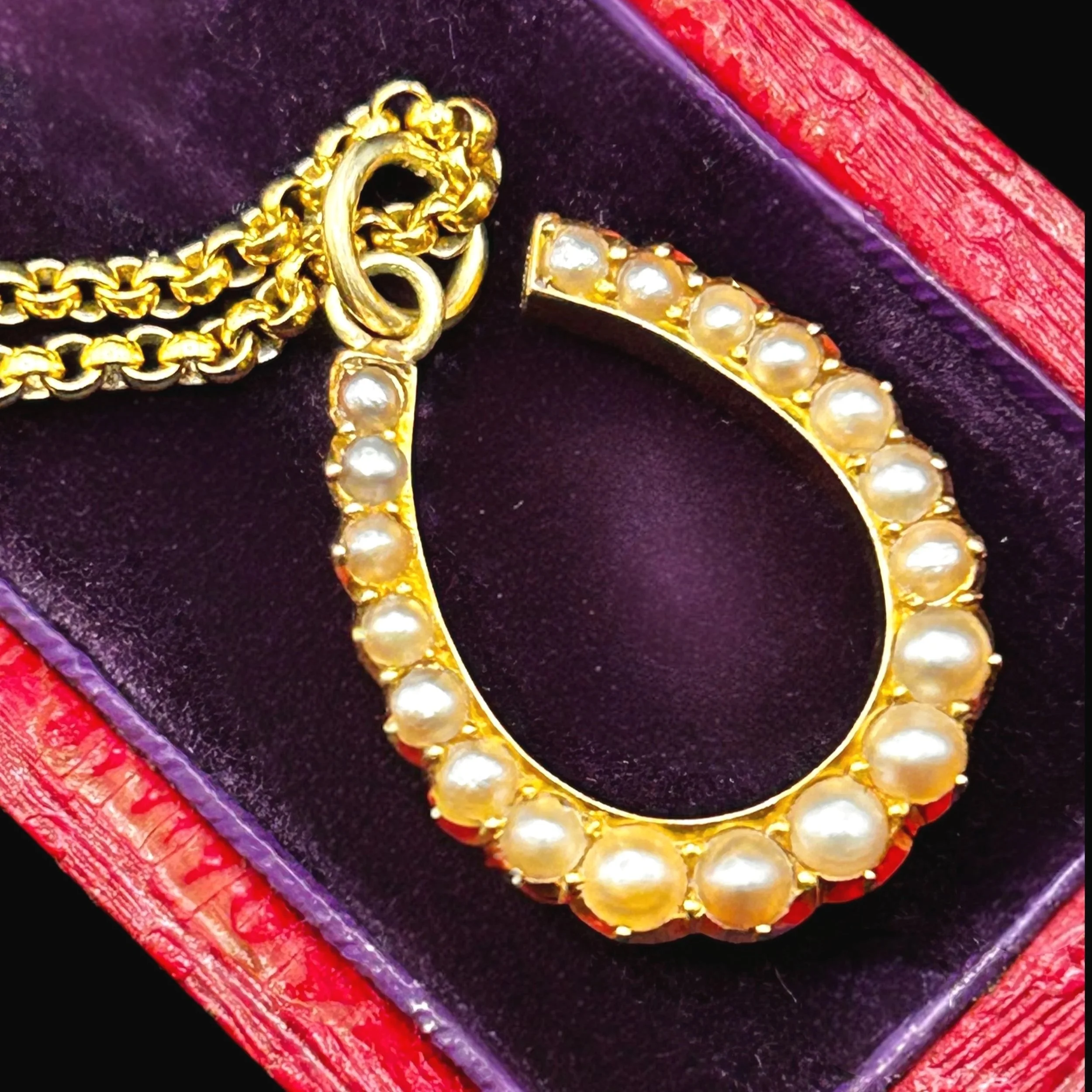 Victorian 15ct Gold Pearl Horseshoe Pendant