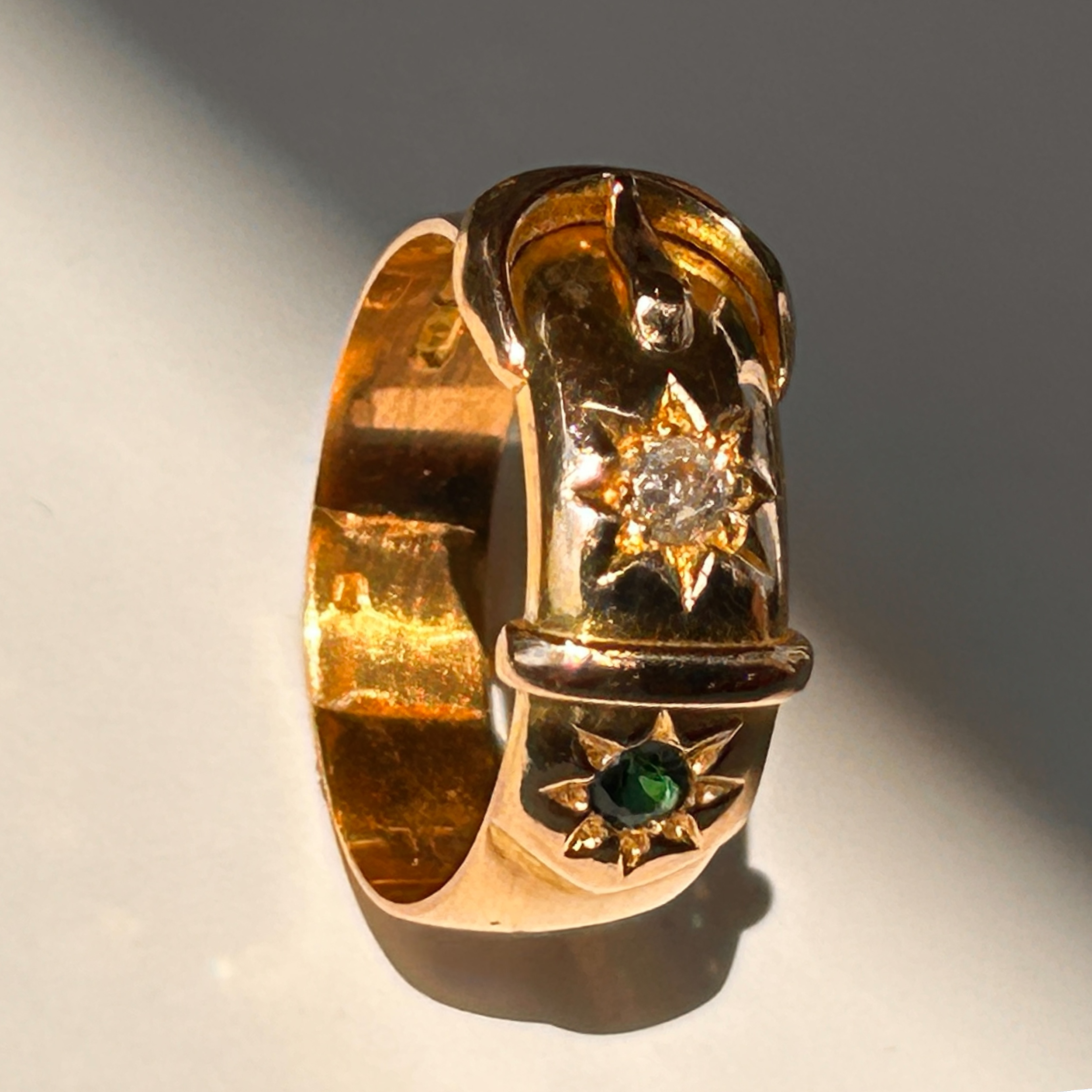 Edwardian 18ct Gold 1914 Star Set Buckle Ring with Diamond and Emerald Size 10/UK T