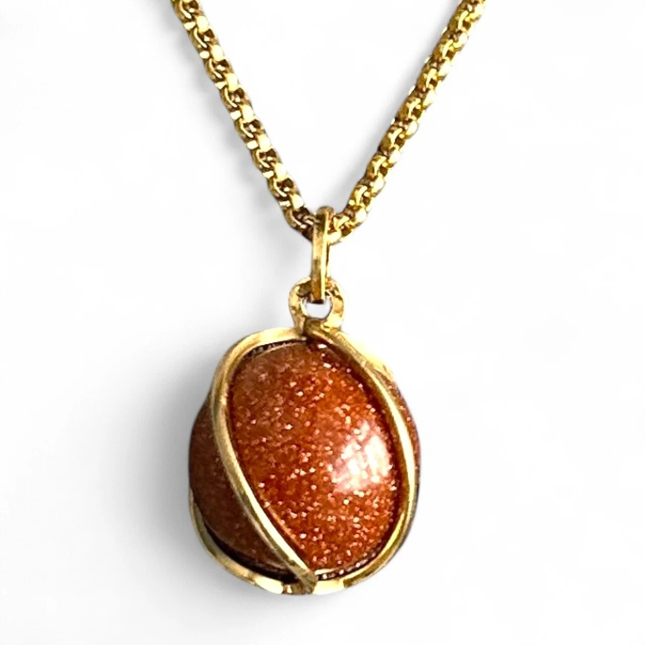 VINTAGE-JEWELRY-COOL-CHARMS