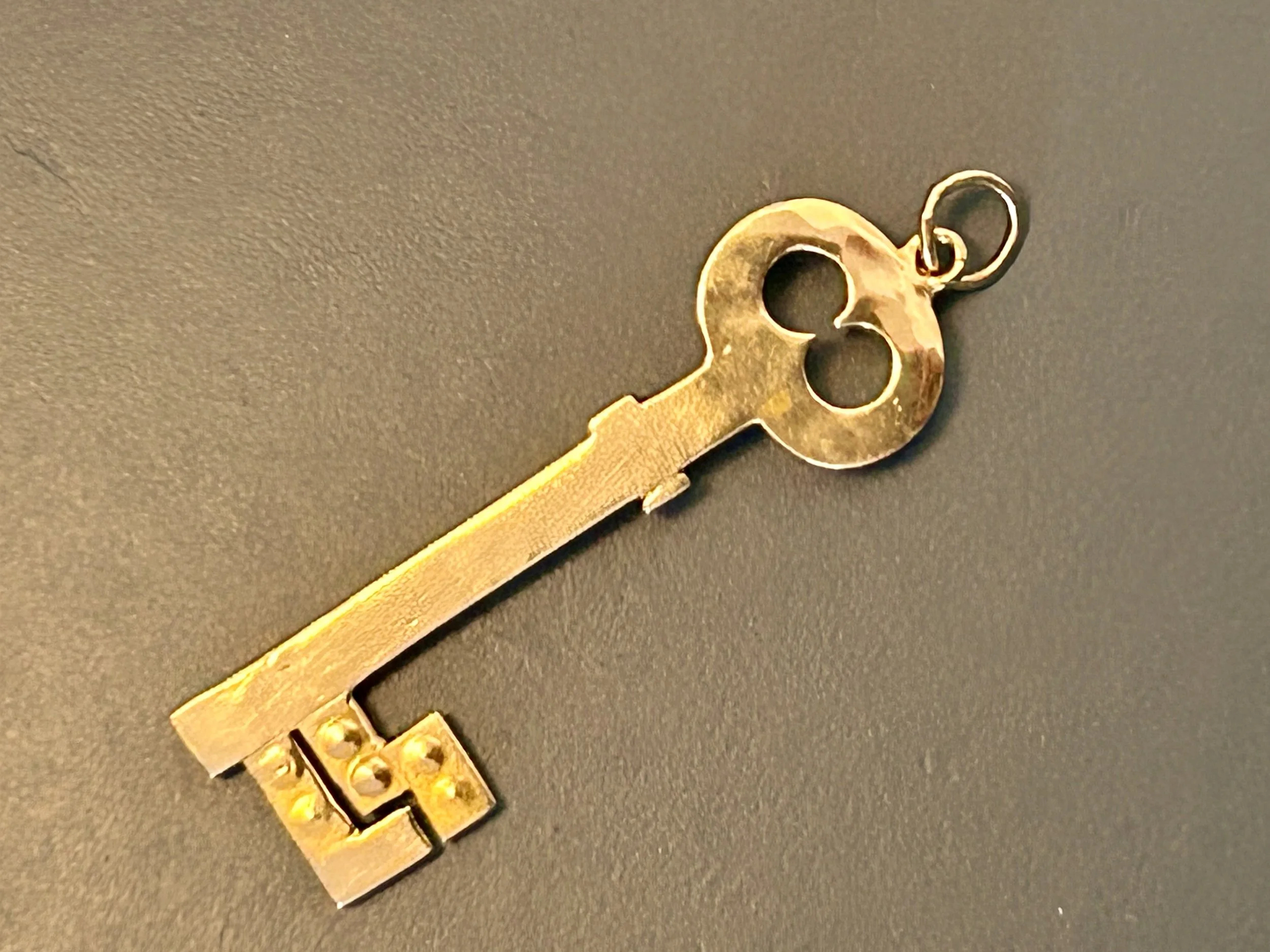 15ct-antique-charm-jewelry