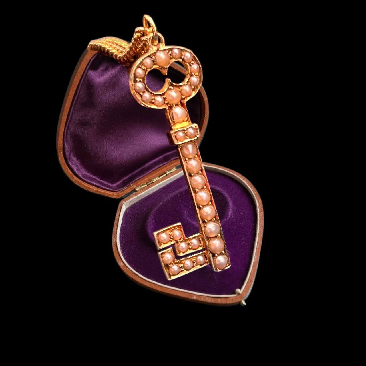 victorian-15ct-key-pendant-pearl-OLD-RUBY-LUCK
