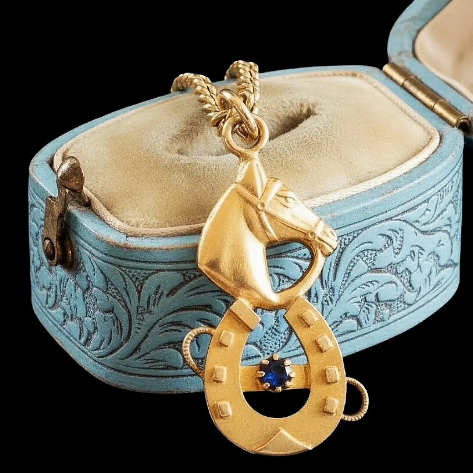 Victorian 15ct Gold Lucky Horse Shoe with Sapphire Necklace