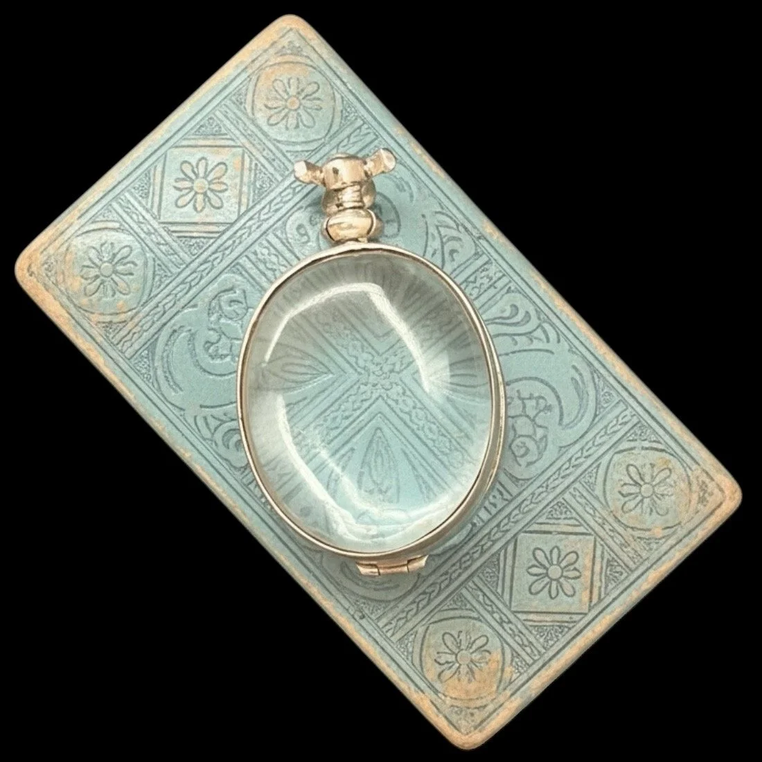 Victorian Pool of Light Rock Crystal Oval Top Locket Silver