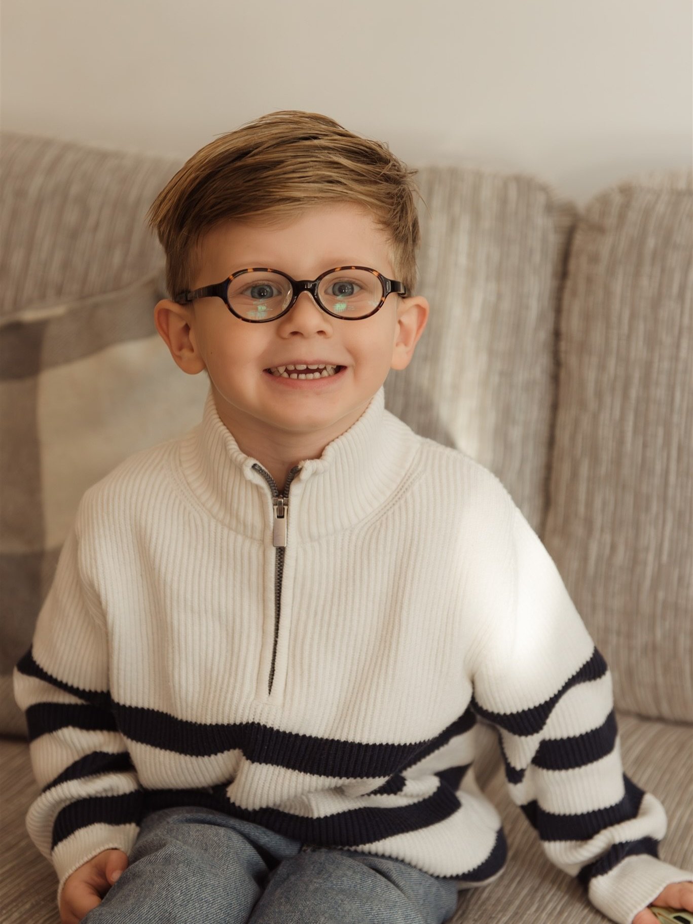 This little darling has just become a big brother 🥹✨ 

newbornphotographer
#newbornphotography
#familyphotographer
#familyphotography
#surreynewbornphotographer
#surreyfamilyphotographer
athomenewbornphotography
athomefamilyphotography
surrey essex 