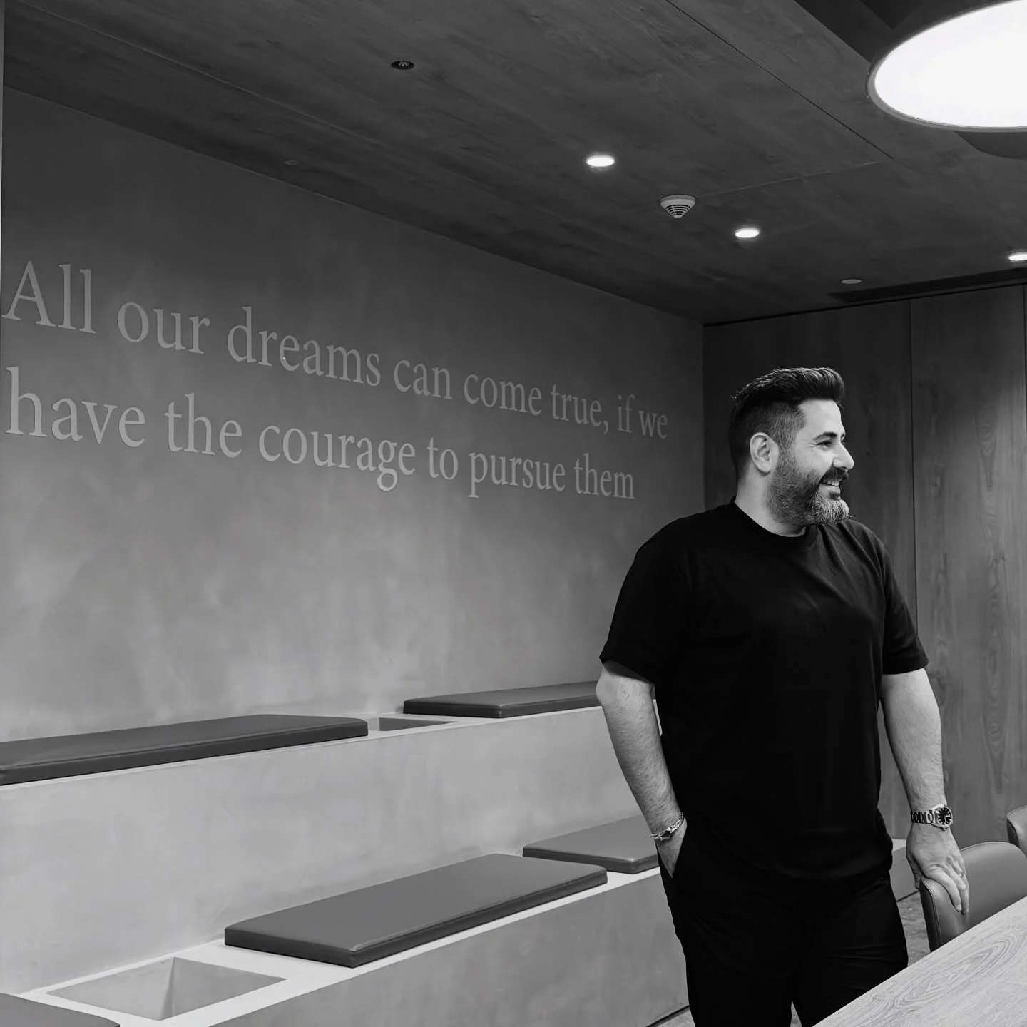 Cesaret &ccedil;oğu zaman ilhamdan daha değerlidir. 💫
&mdash; Walt Disney&rsquo;e ithafen