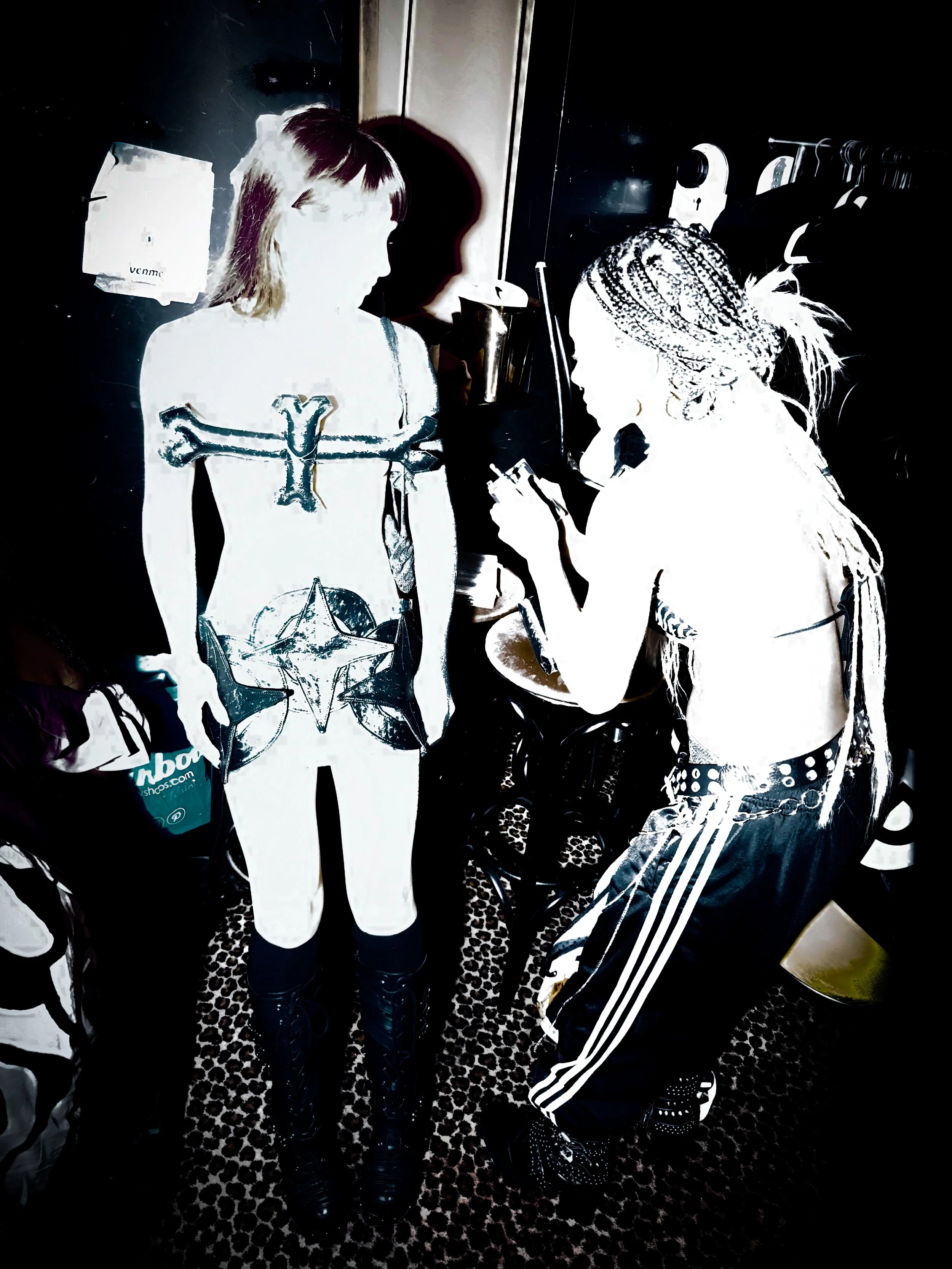 Claudia & Stina, Shot on iPhone by Te.