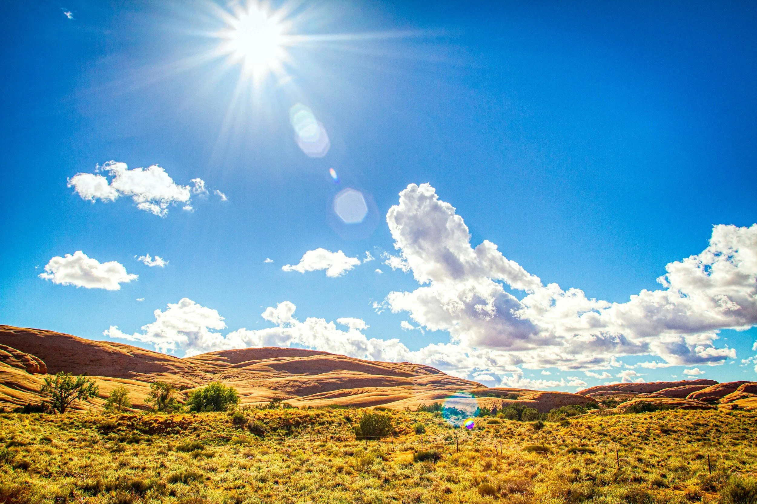 Il fait beau, le soleil brille malgré quelques nuages (les mauvaises nouvelles), on détresse