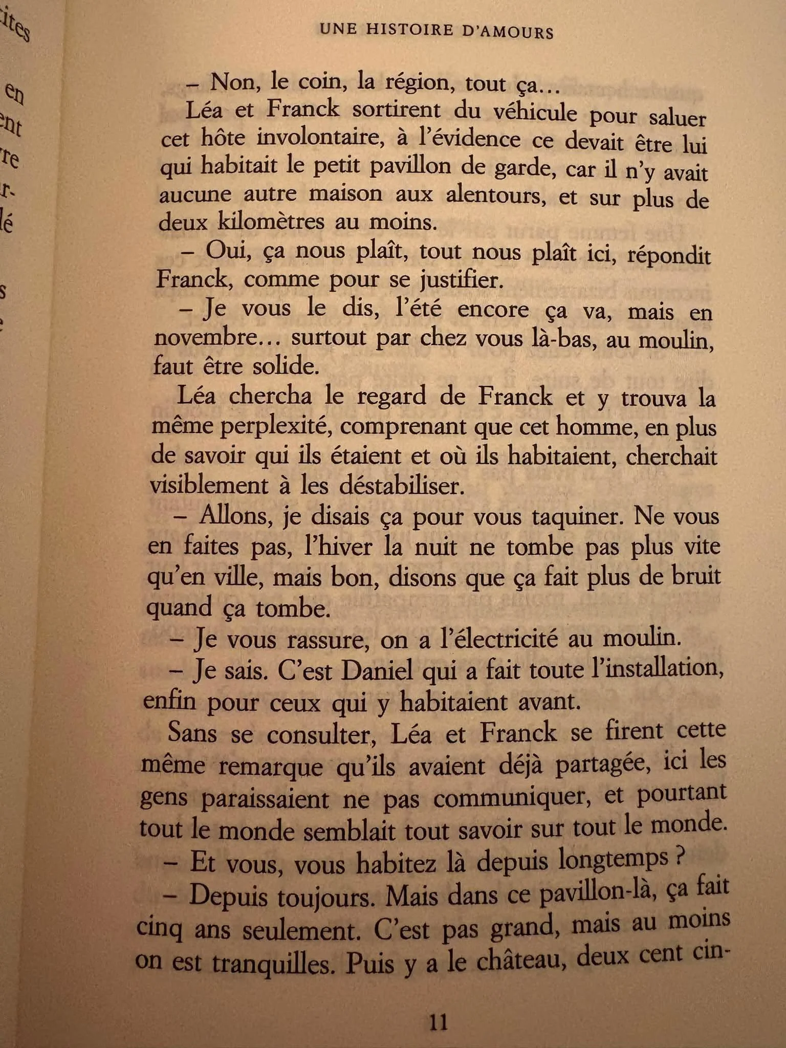 ✨ Du Morvan ✨

Rencontre estivale au hasard dans les rayons d&rsquo;une librairie bien &eacute;loign&eacute;e de mes terres, avec un roman &laquo; Une histoire d&rsquo;amours &raquo; de Serge Joncourt. 
Le titre, la couv&rsquo; m&rsquo;ont plu et le 