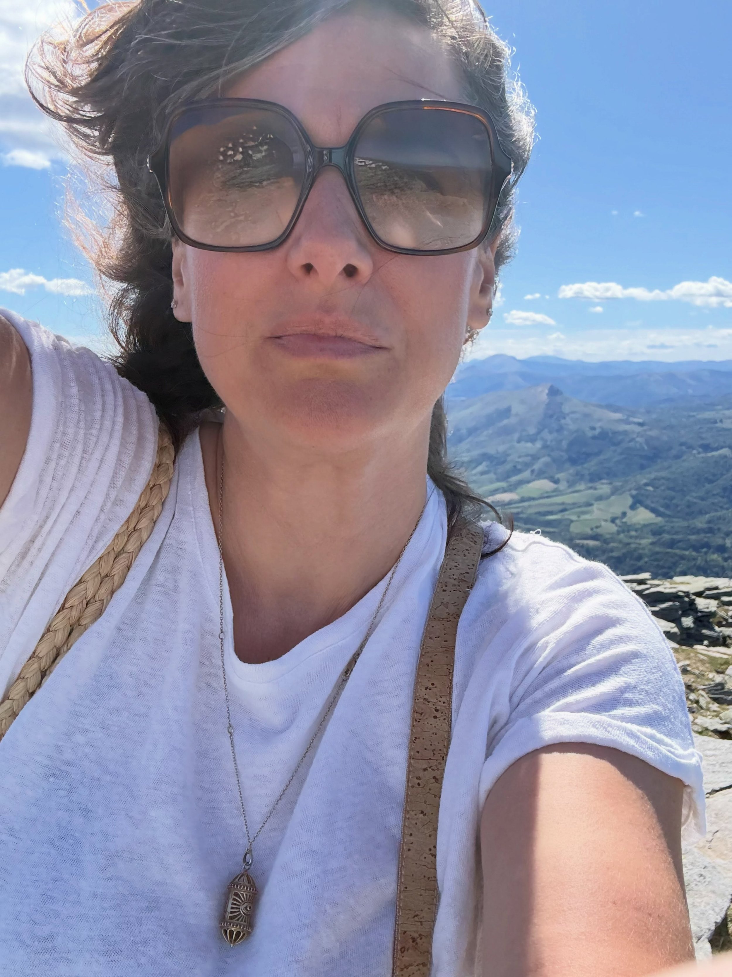 J&rsquo;ai d&eacute;cid&eacute; de prolonger mes vacances d&rsquo;une semaine - au total 15 jours off.

Du temps pour me poser, me reposer, r&eacute;fl&eacute;chir, me ressourcer de mots, de paysages, de rires, de go&ucirc;ts et d&rsquo;odeurs &helli