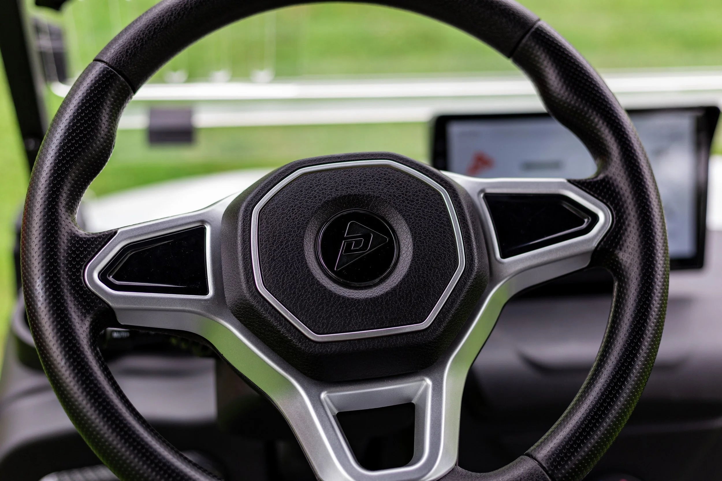 cabo-golf-carts-denago-6p-traditional-steering-wheel-09.jpg