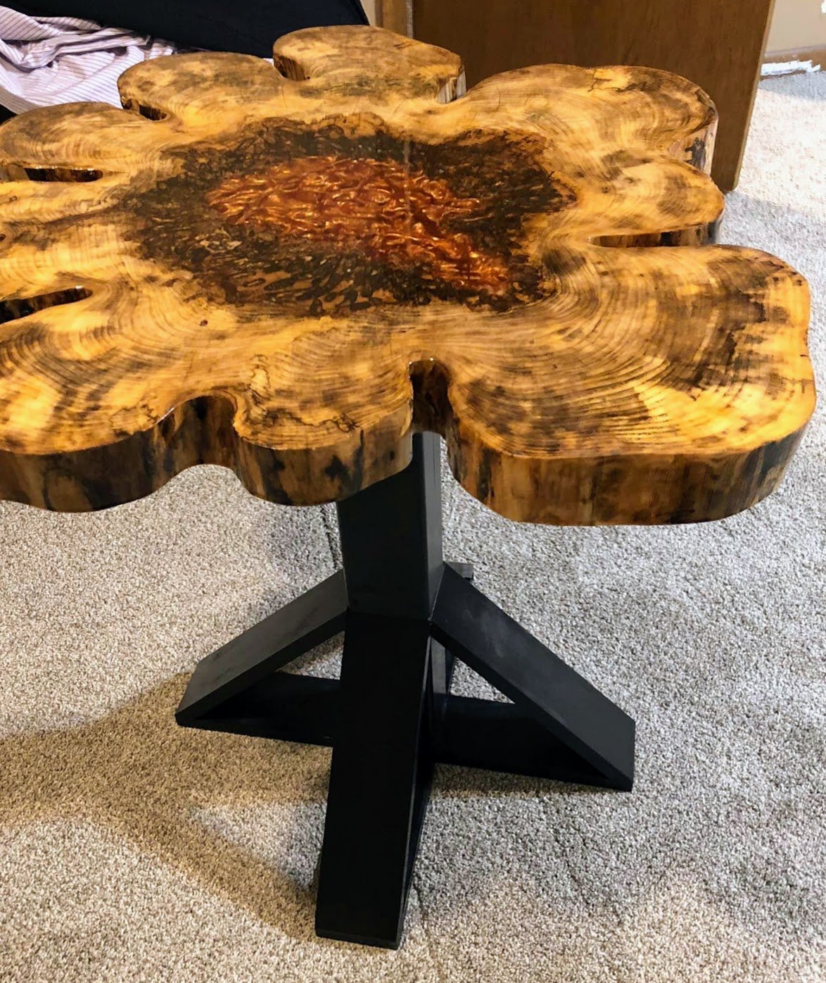 Live edge table (1).jpg
