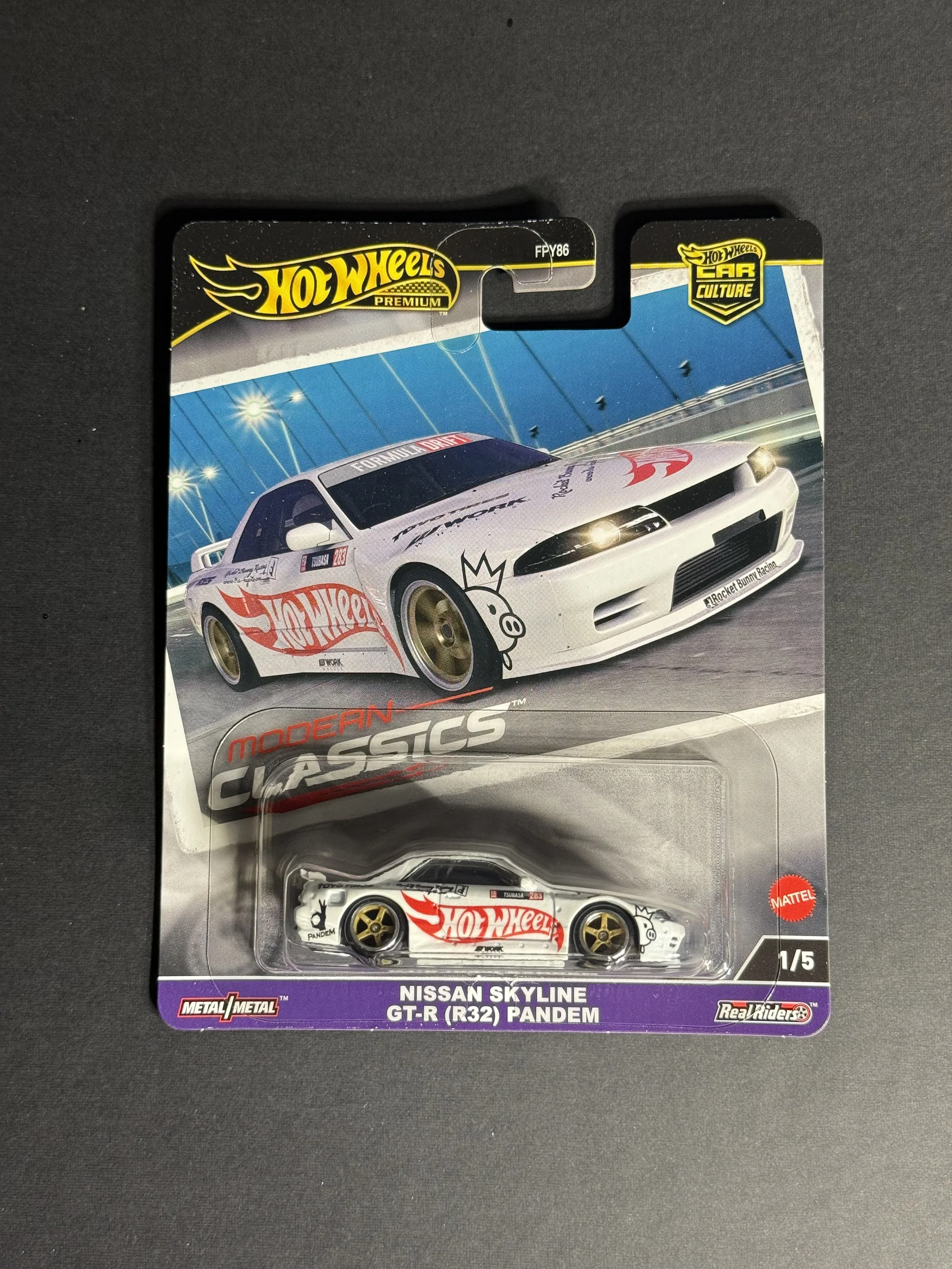 Modern classics Nissan skyline GT-R (R32) Pandem