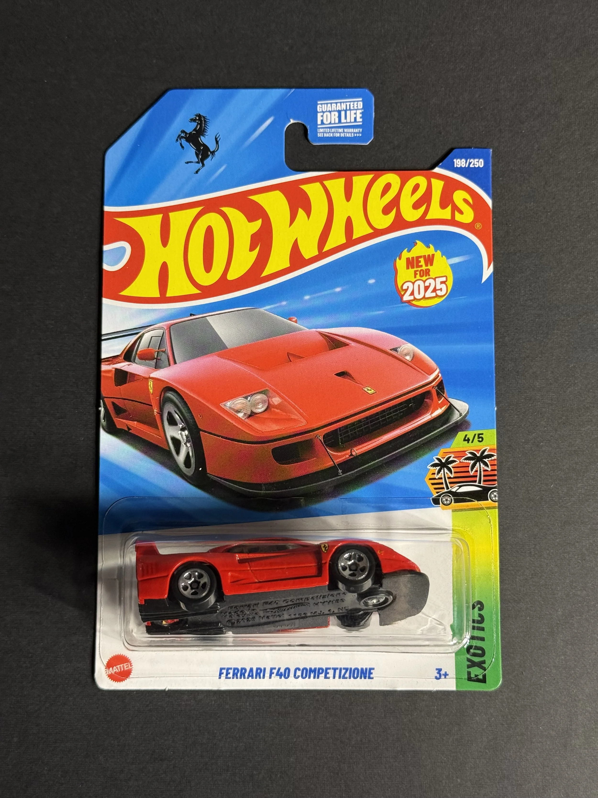 Red Ferrari F40 Competizione