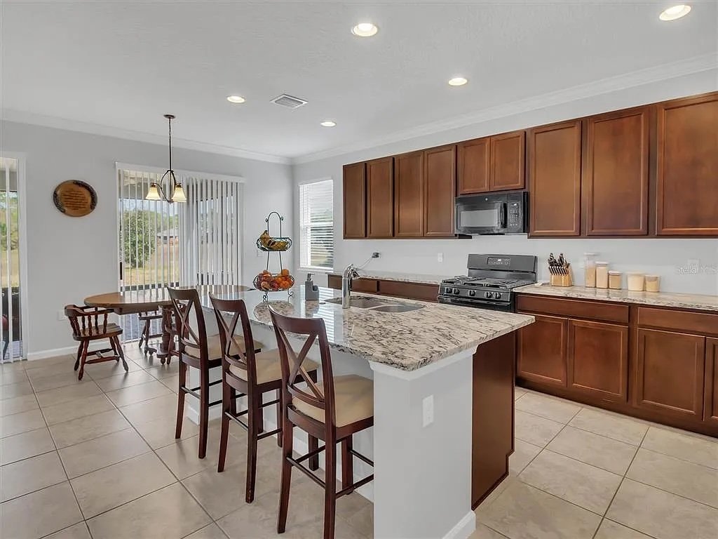 skywaremedia_realestatelistingimages (9).jpeg