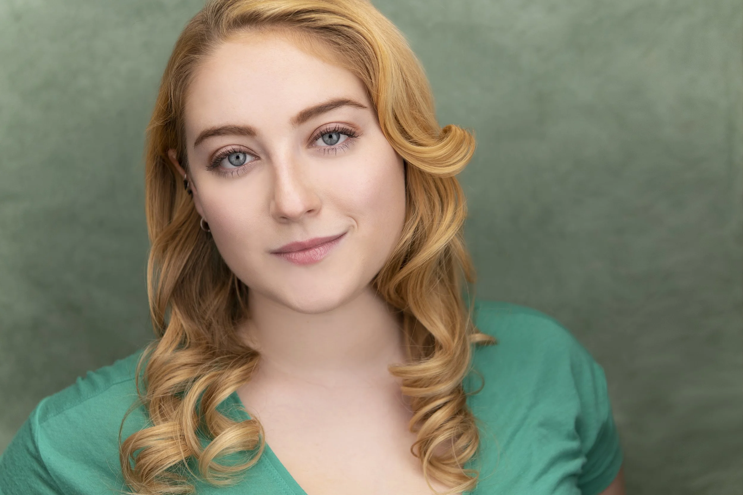 Alexa Joseph Headshot 4.jpg