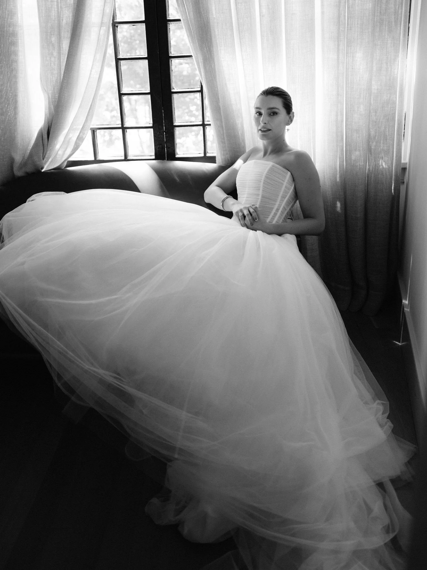 Black and white bridal portrait of bride in a voluminous gown at Valley Rock Inn in the Hudson Valley, photographed by Jenny Fu.