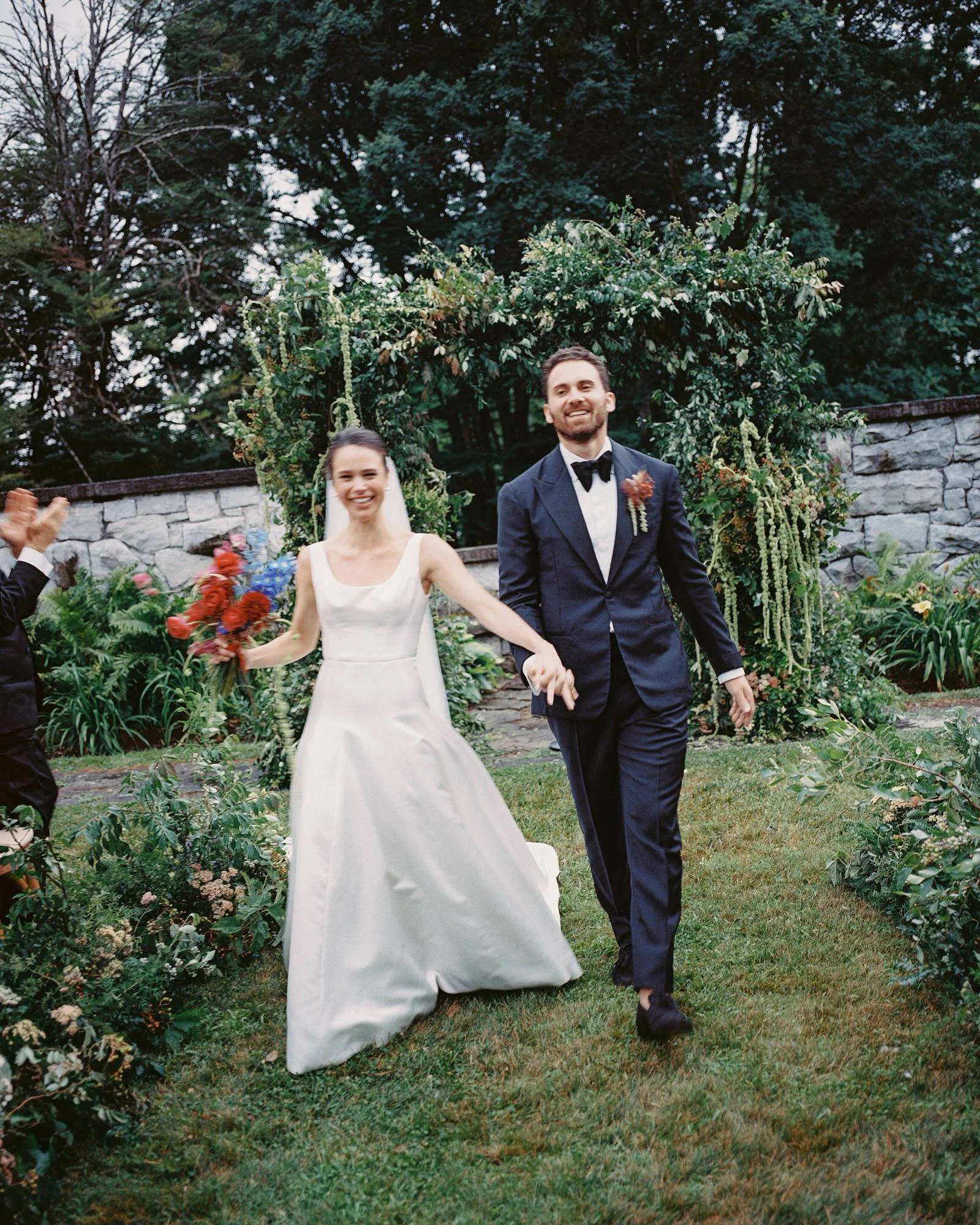 aa-0711-bride-and-groom-walking-down-aisle-after-vows-troutbeck-amenia-ny-planned-by-ashley-douglass-jenny-fu.jpg