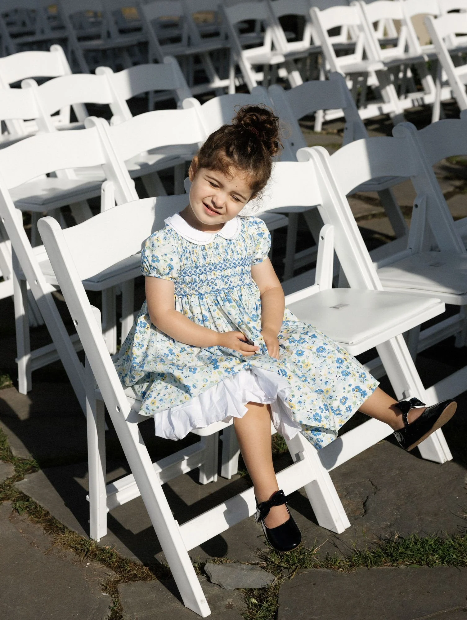 candid-flower-girl-at-ceremony-seating-brooklyn-grange-sunset-park-jenny-fu.JPG