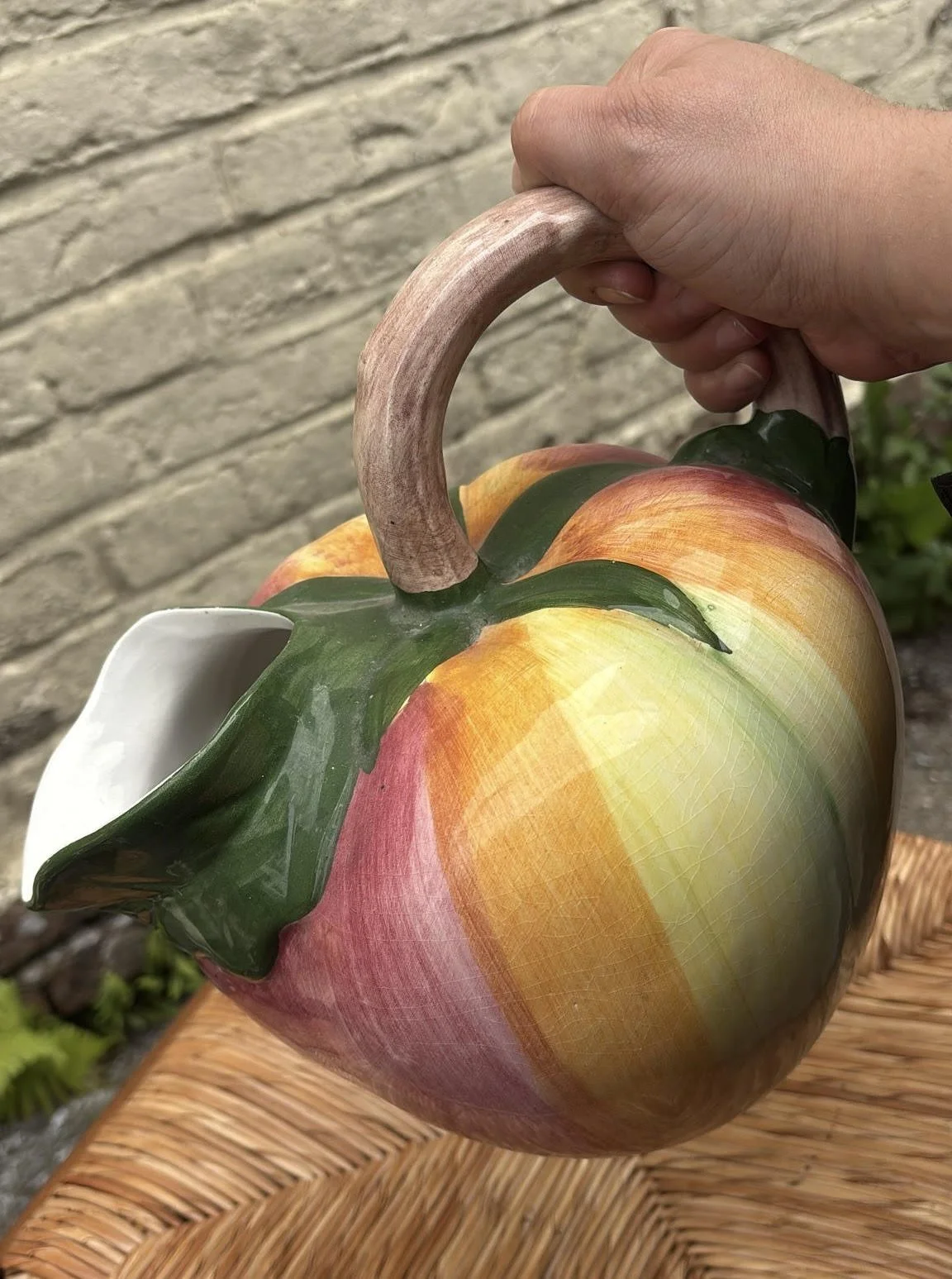 Apple multicoloured.jpg