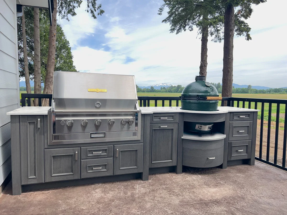 big-green-egg-crown-verity-naturekast-weatherproof-cabinetry-rustique.webp