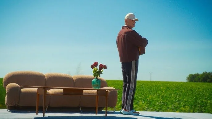 Gaëtan Roussel - Je reste là (Clip officiel).jpg