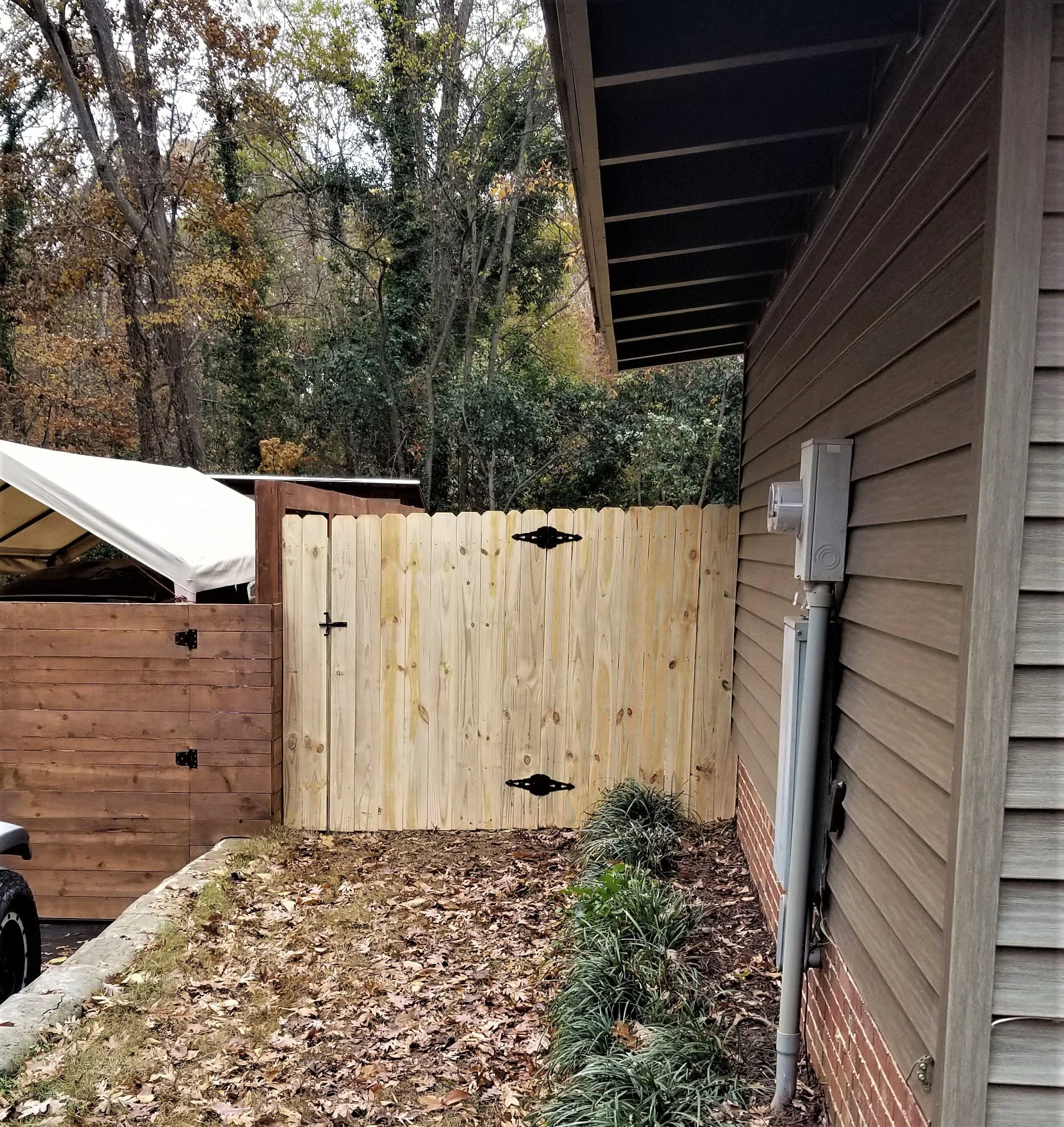 6' Tall Wood Privacy.jpg