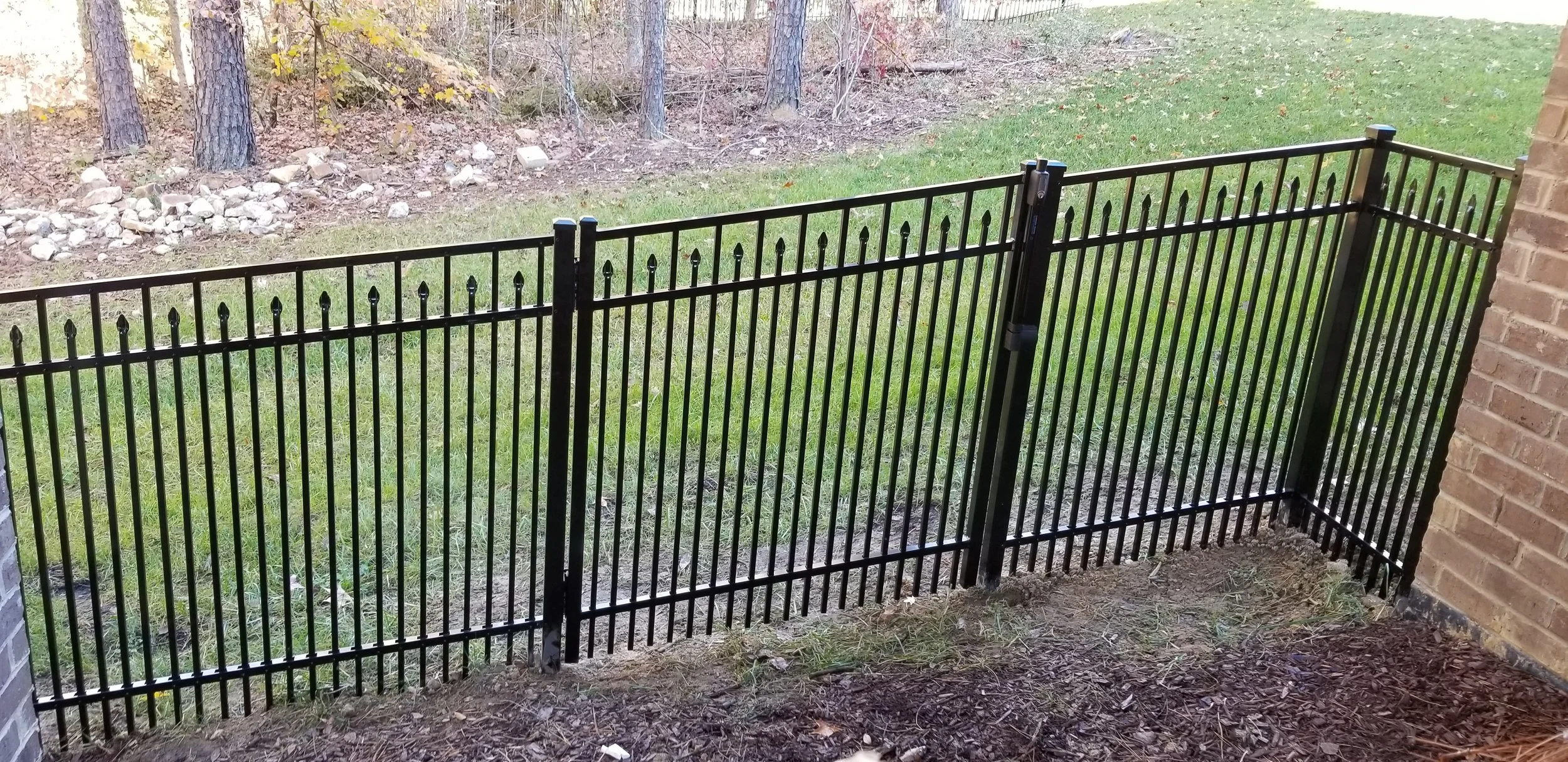 Bentley Double picket 2.jpg